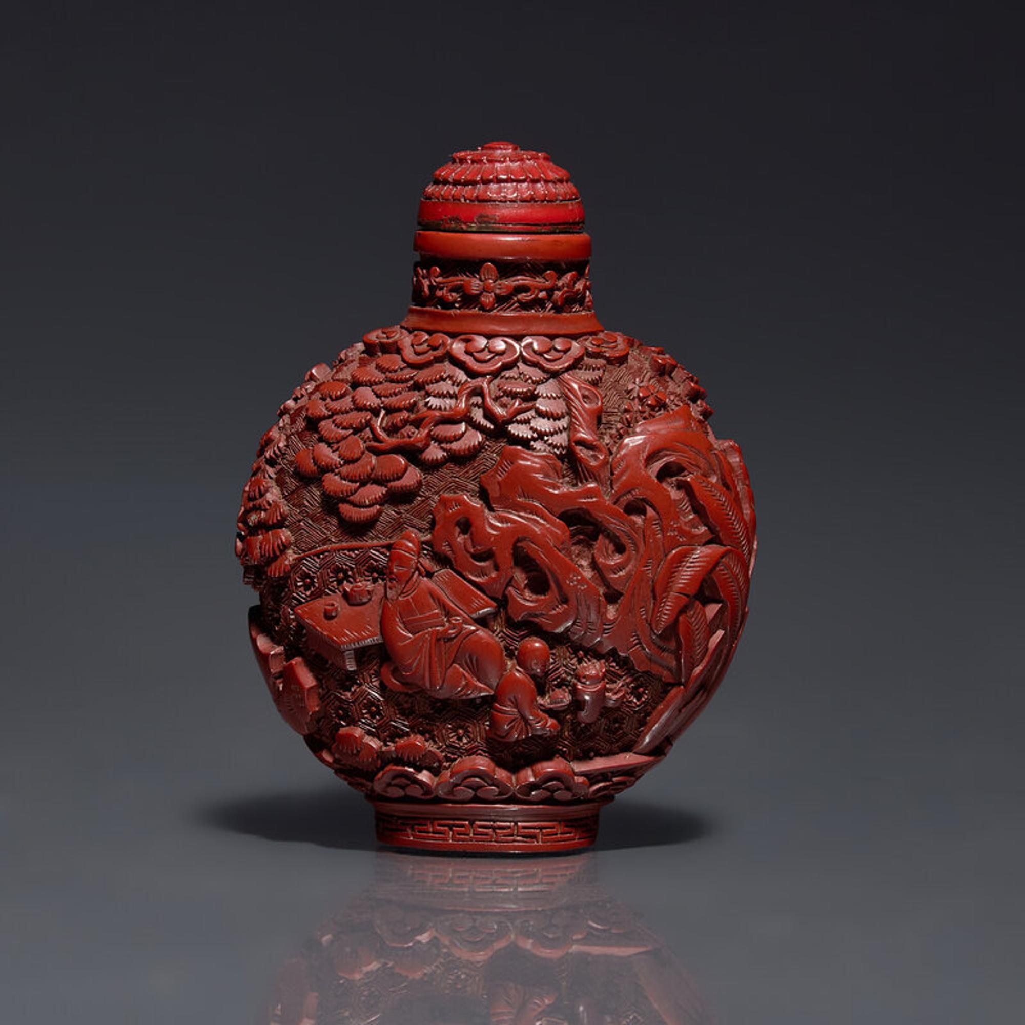 A Chinese Carved Cinnabar Lacquer Snuff Bottle, Late 18th-19th Century 清中期 剔紅松下高士圖鼻烟壺