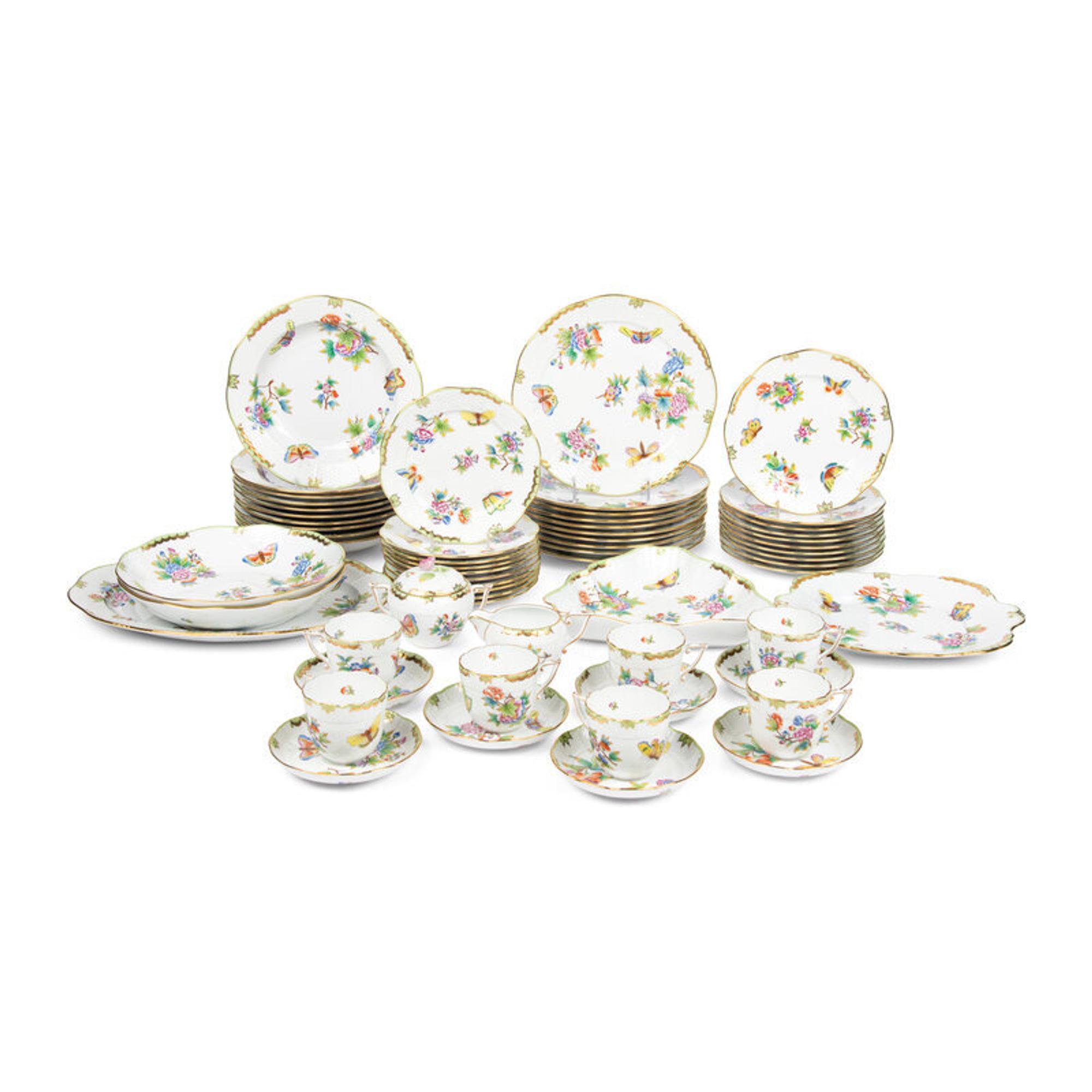 A Herend Queen Victoria Porcelain Dinner Service