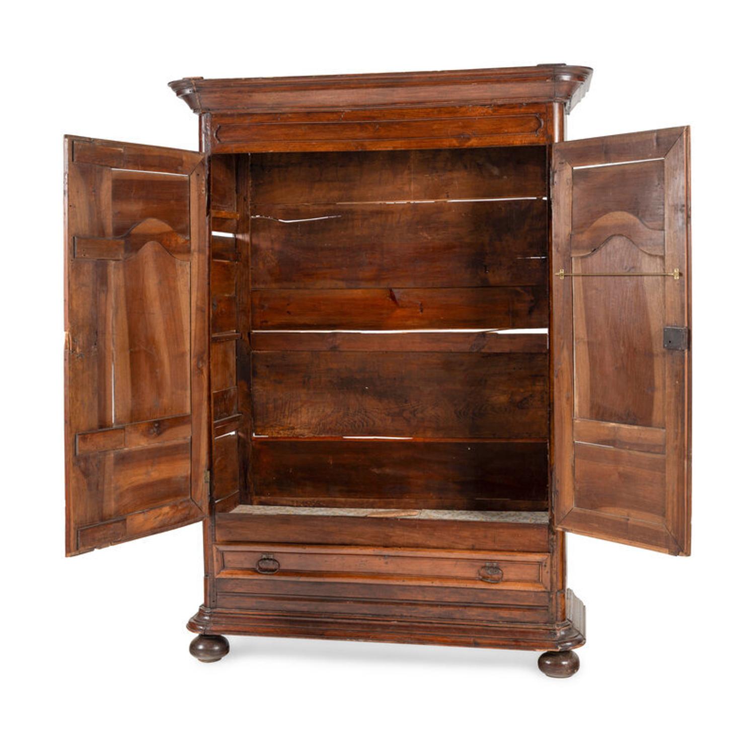 A Continental Walnut Kast