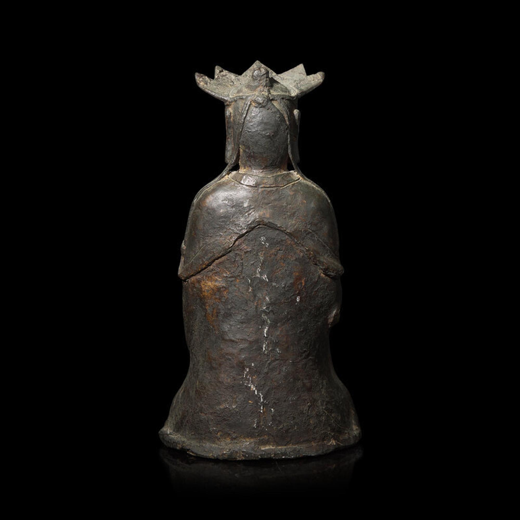 A Korean Bronze Figure of a Seated Shaman-Amida Buddha Preaching, Early Joseon Period, Circa 16th Century 約十六世紀朝鮮王朝 阿弥陀佛说法銅像