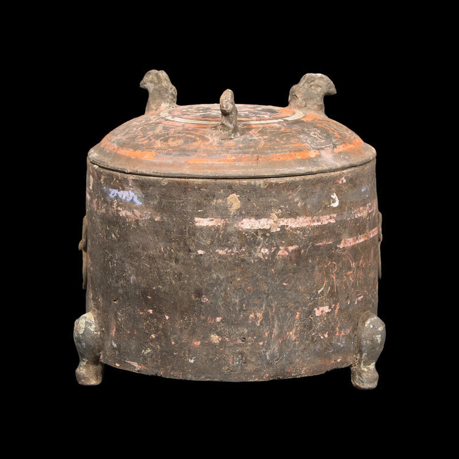 A Chinese Painted Grey Pottery Covered Vessel and Cover, Lian, Han Dynasty 漢 灰陶 彩繪三足 匲