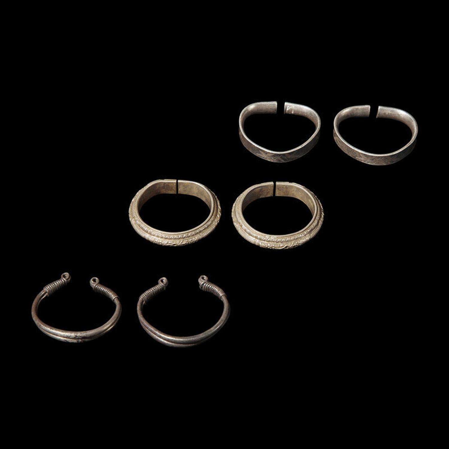 Three Pairs of Chinese Silver Bracelets, Late Qing Dynasty-Republic Period 晚清-民國 銀鐲三對