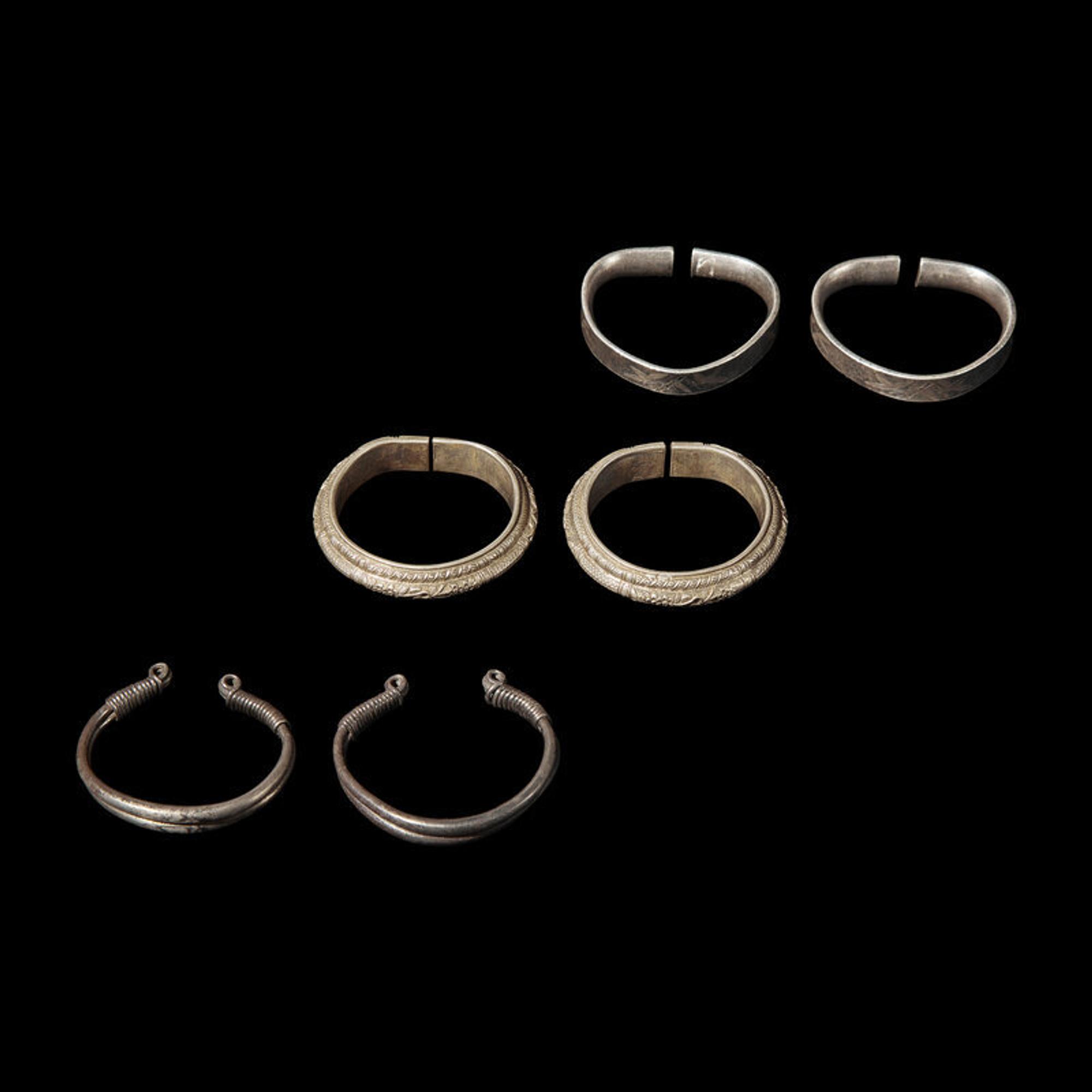 Three Pairs of Chinese Silver Bracelets, Late Qing Dynasty-Republic Period 晚清-民國 銀鐲三對