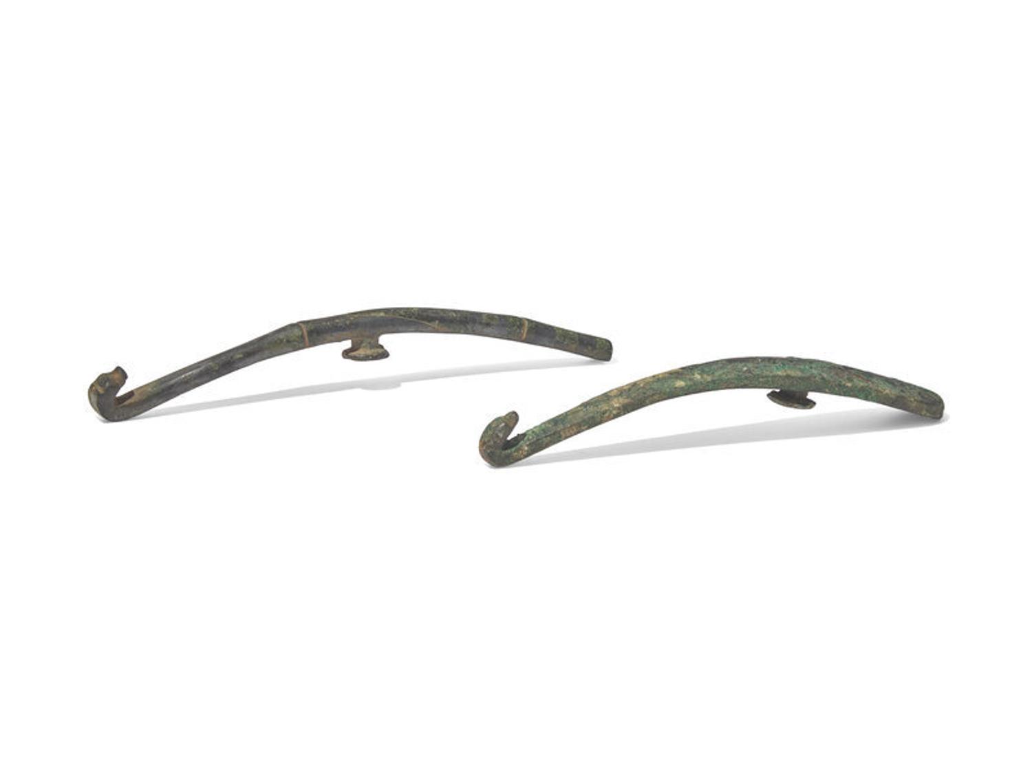 Two Chinese Inlaid Bronze Belt Hooks, Warring States To Han Dynasty 戰國-漢 銅帶鈎兩枚