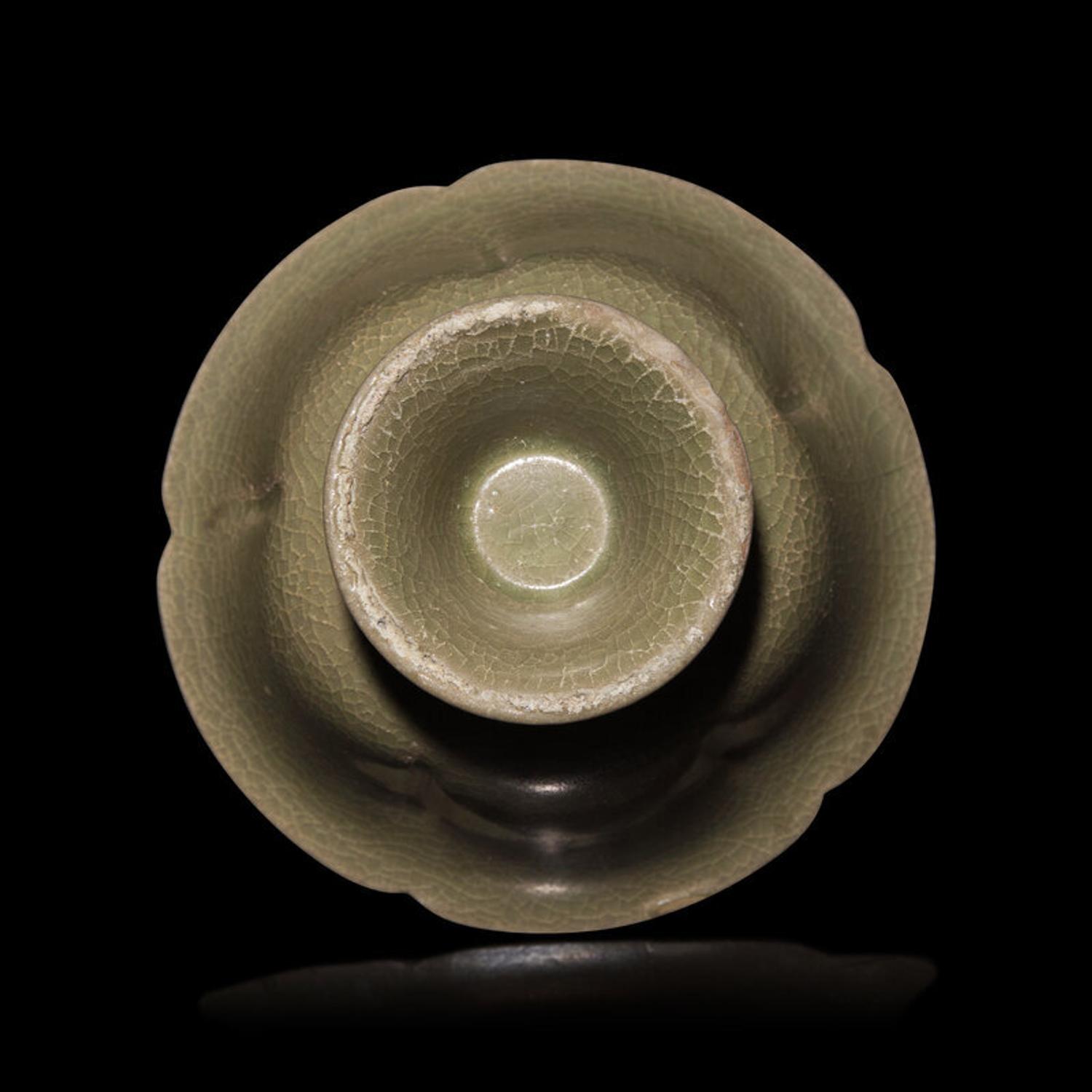 A Chinese Yueyao Style Floriform Stem Bowl 越窯青釉高足碗