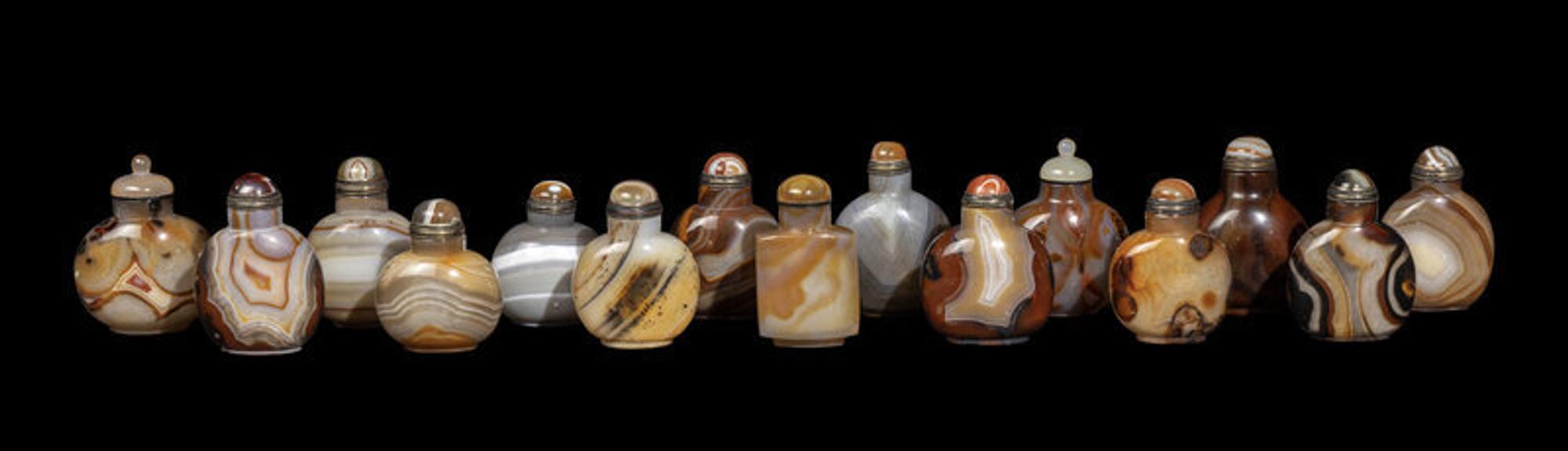 Fifteen Chinese Banded Agate Snuff Bottles 瑪瑙鼻煙壺十五支