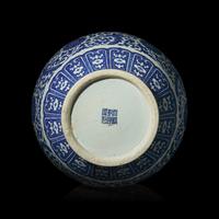 A Large Chinese Blue and White Porcelain Hu Vase, 20th Century 近代 乾隆款青花纏枝蓮紋鋪首壺