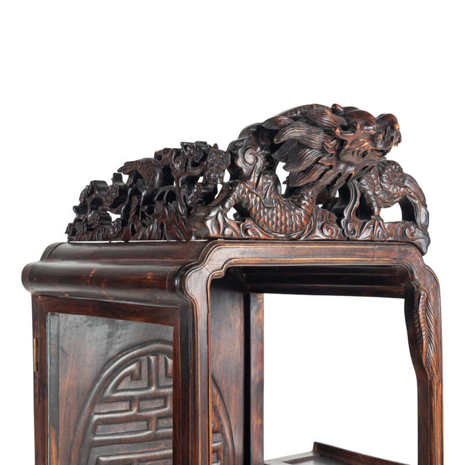 A Pair of Chinese Hardwood Displaying Cabinets, Duobaoge, 20th Century 近代 硬木鏤雕壽字紋大多寶閣一對