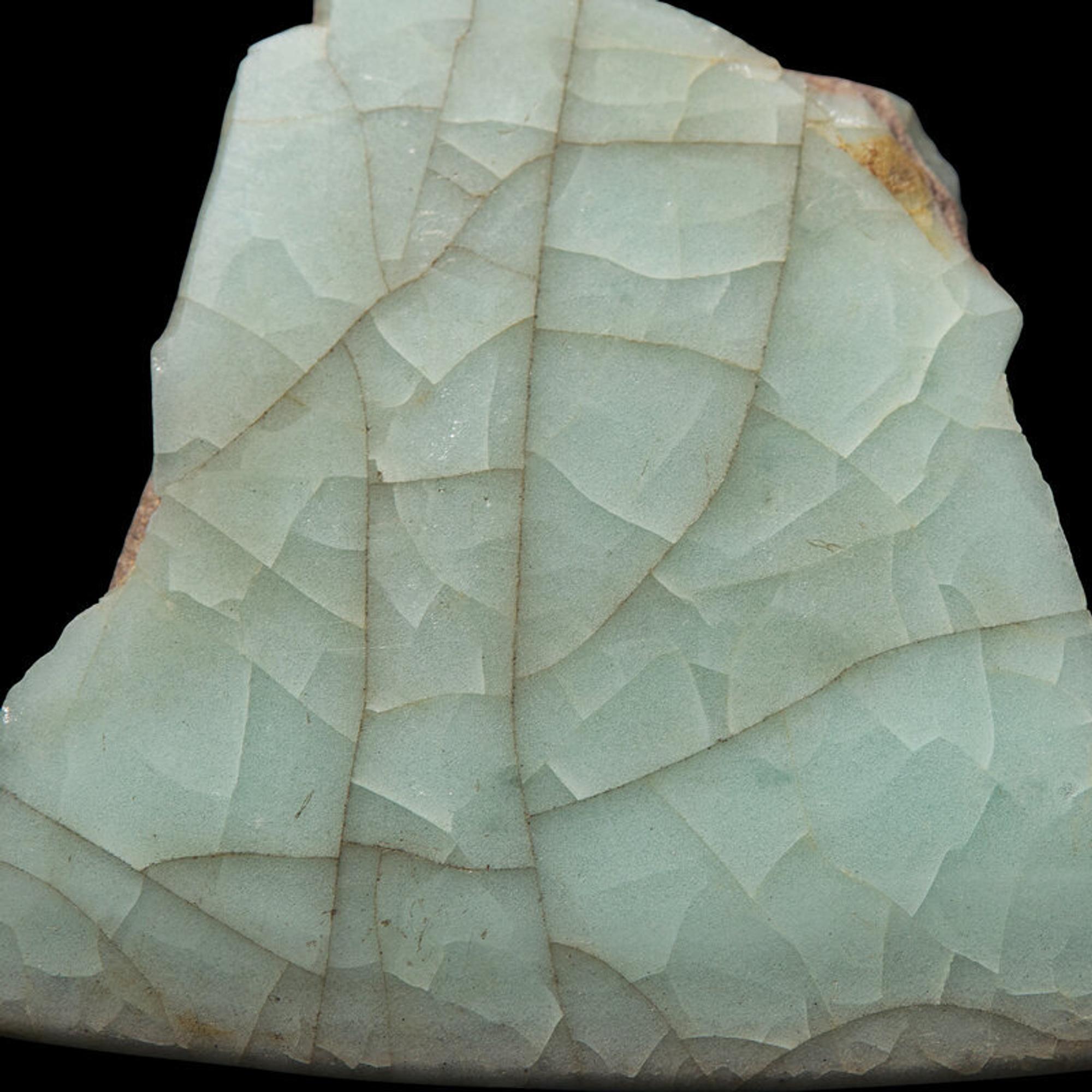 A Ru Ware and A Guan Ware Porcelain Fragment, Song Dynasty 宋 汝窯官窯瓷片各一