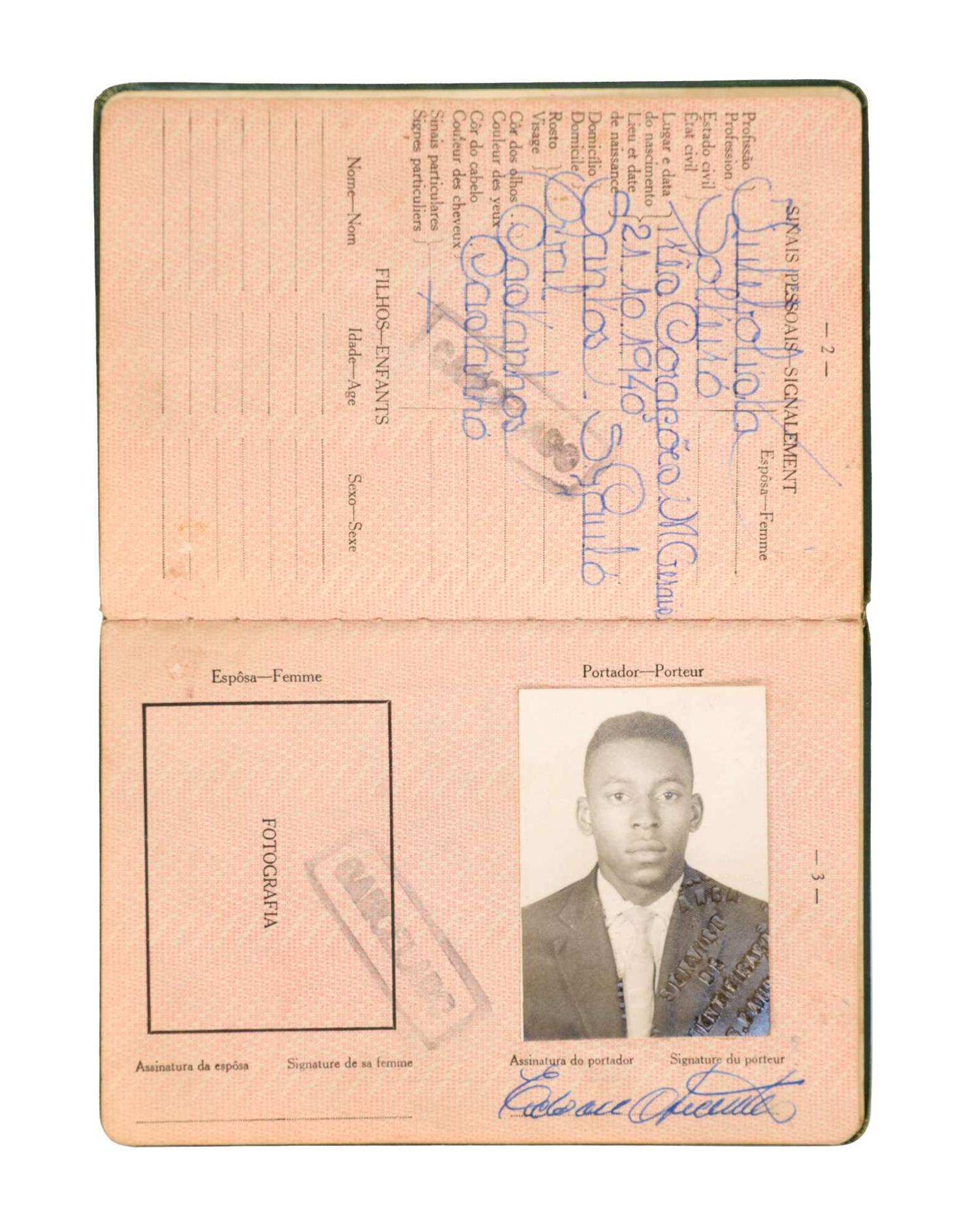 Pele | 1960-1962 Brazil Passport lot
