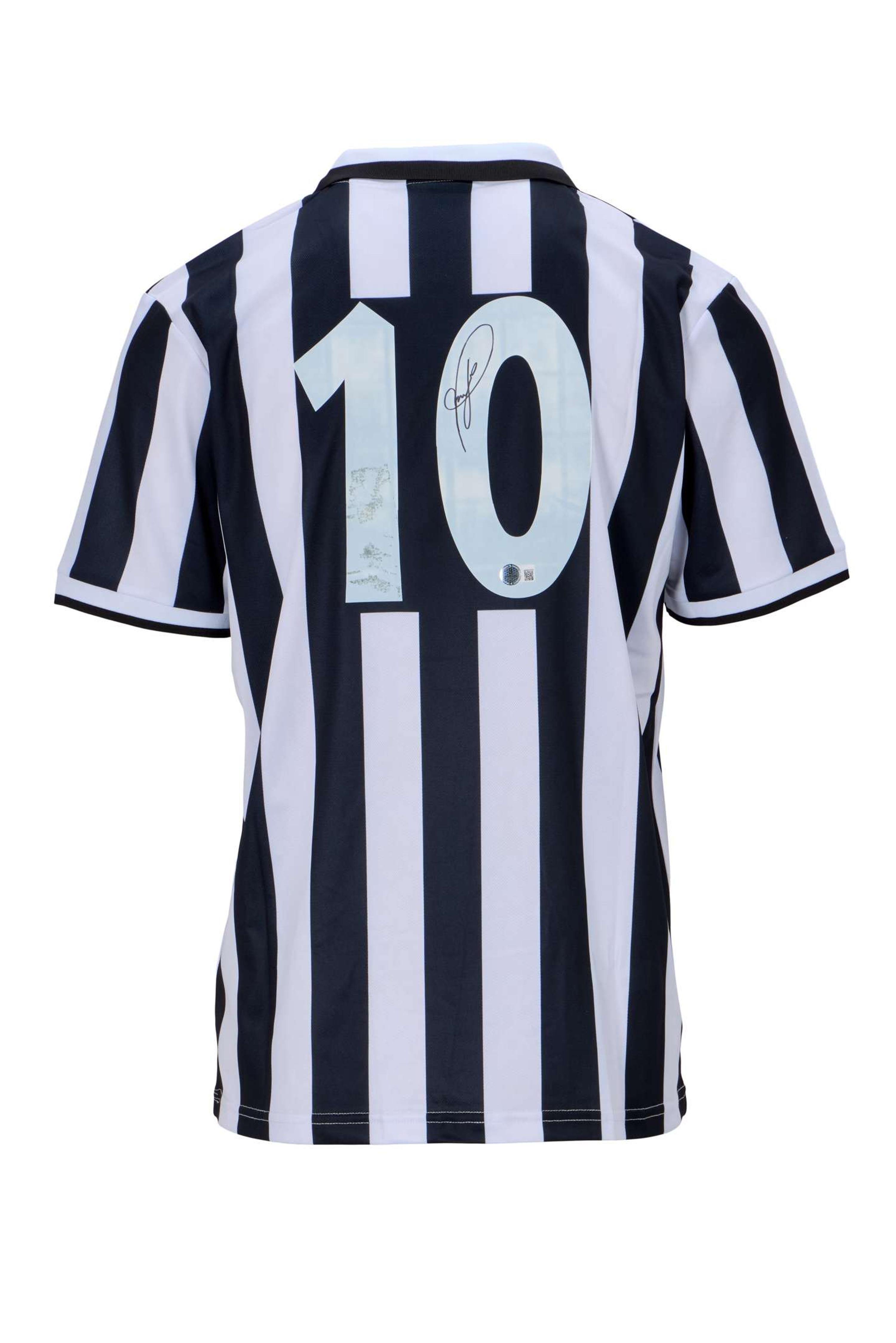 Roberto Baggio | Signed 1994 Juventus Commemorative Jersey (Fanatics)