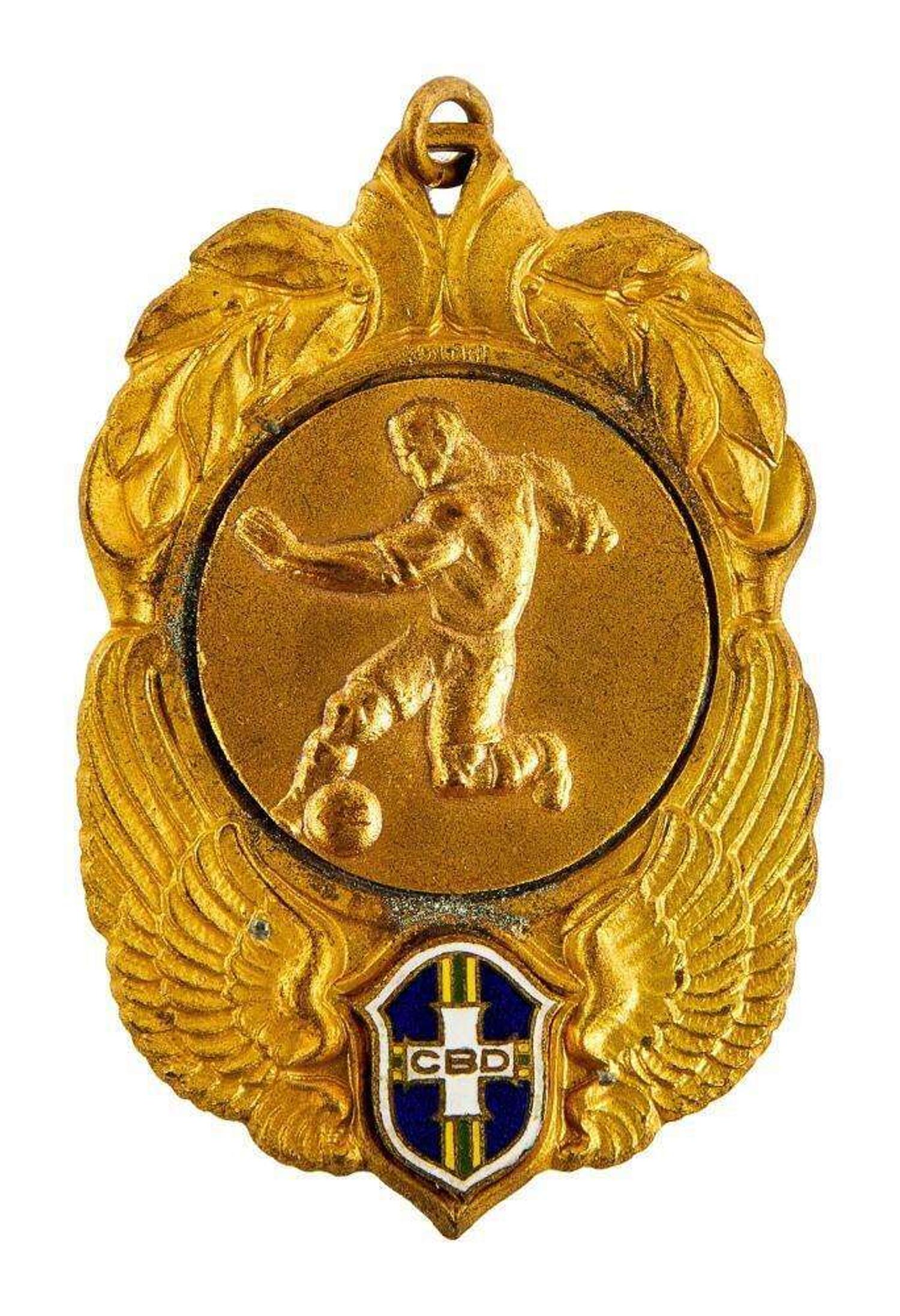 Pele | 1960s Taca Brazil First Place Medal lot