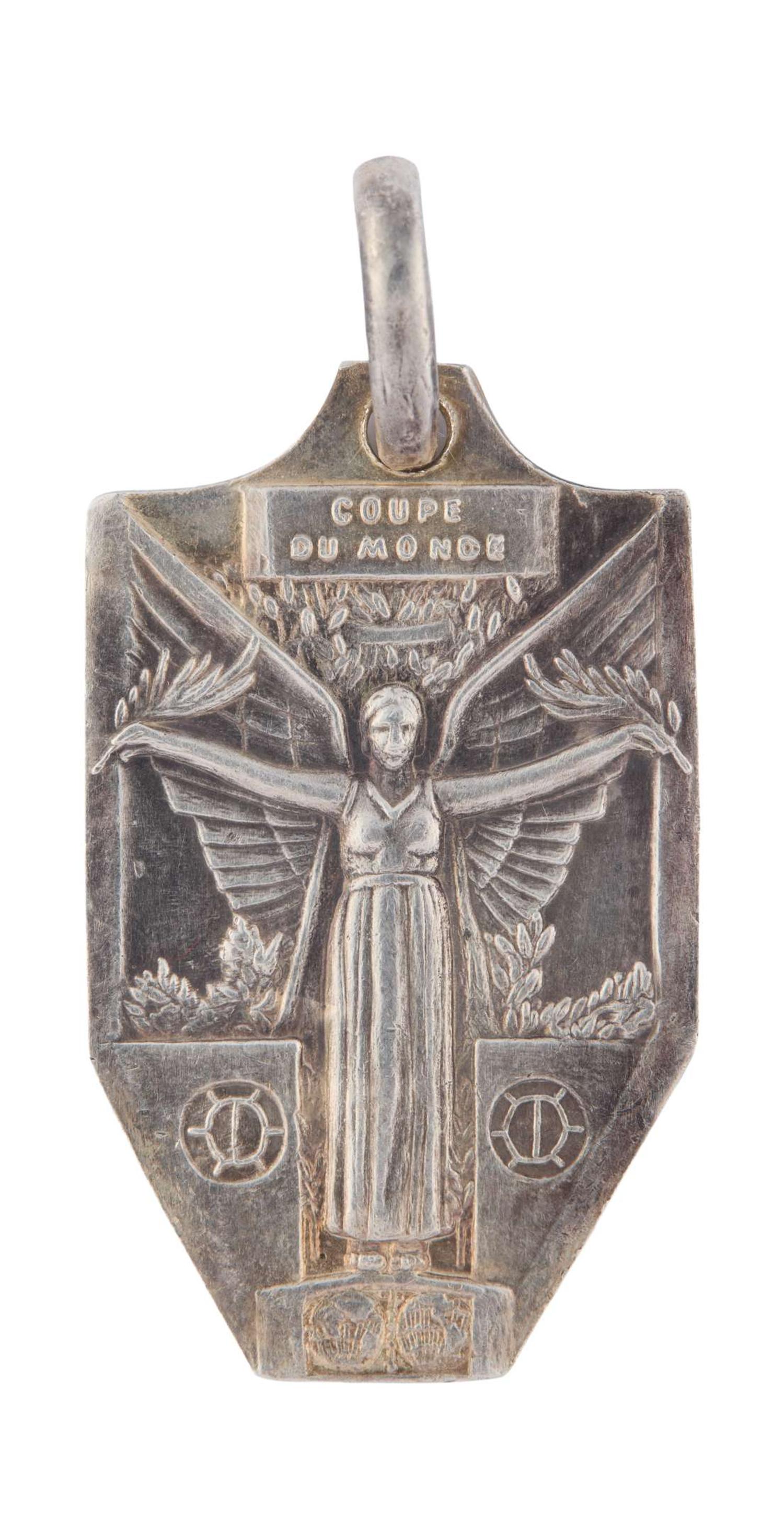 Alberto Chividini | 1930 World Cup Argentina 2nd Place Medal lot
