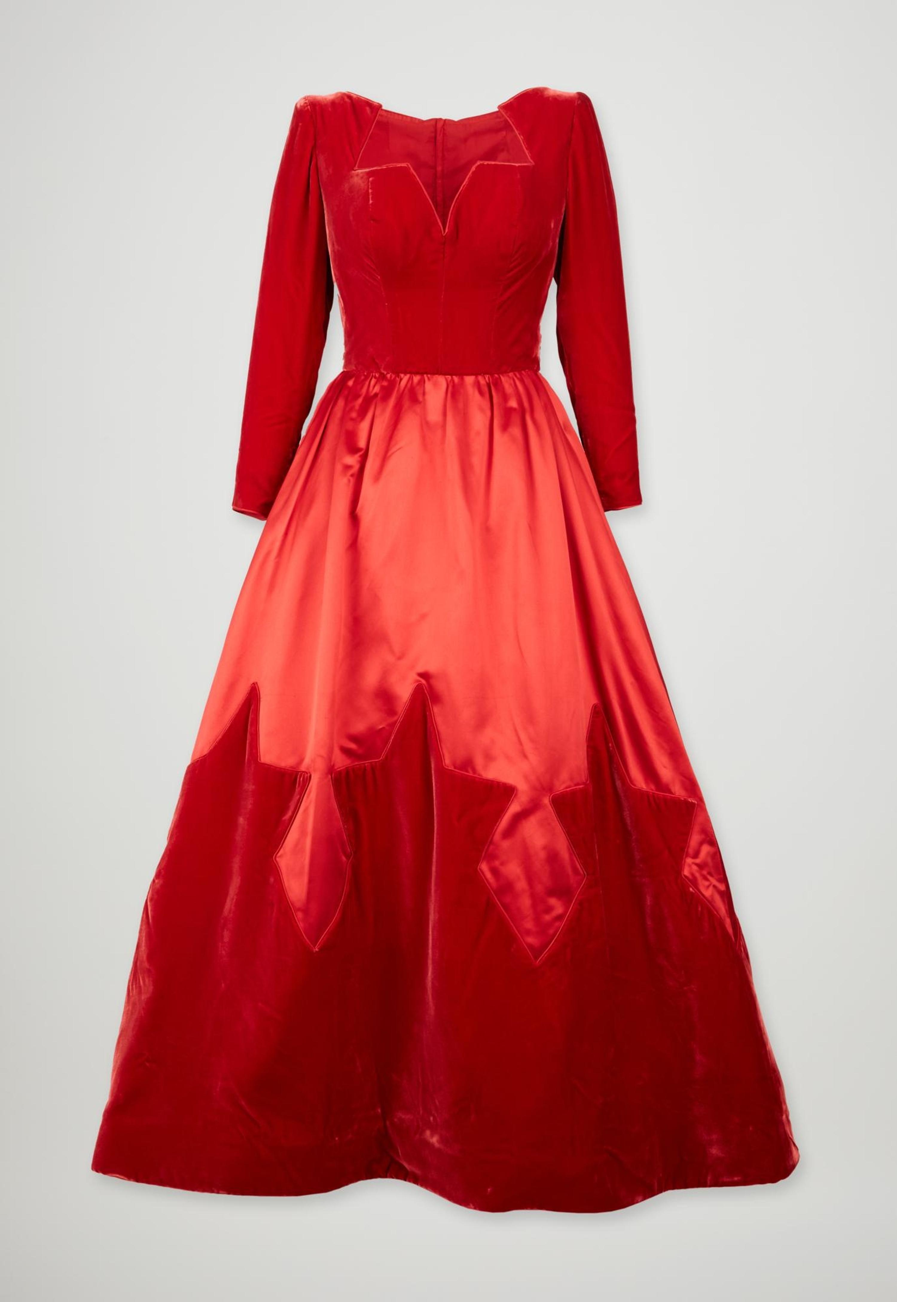 green emerald velvet dress The Collection Of Elizabeth Taylor: The Icon & Her Haute Couture Vol I