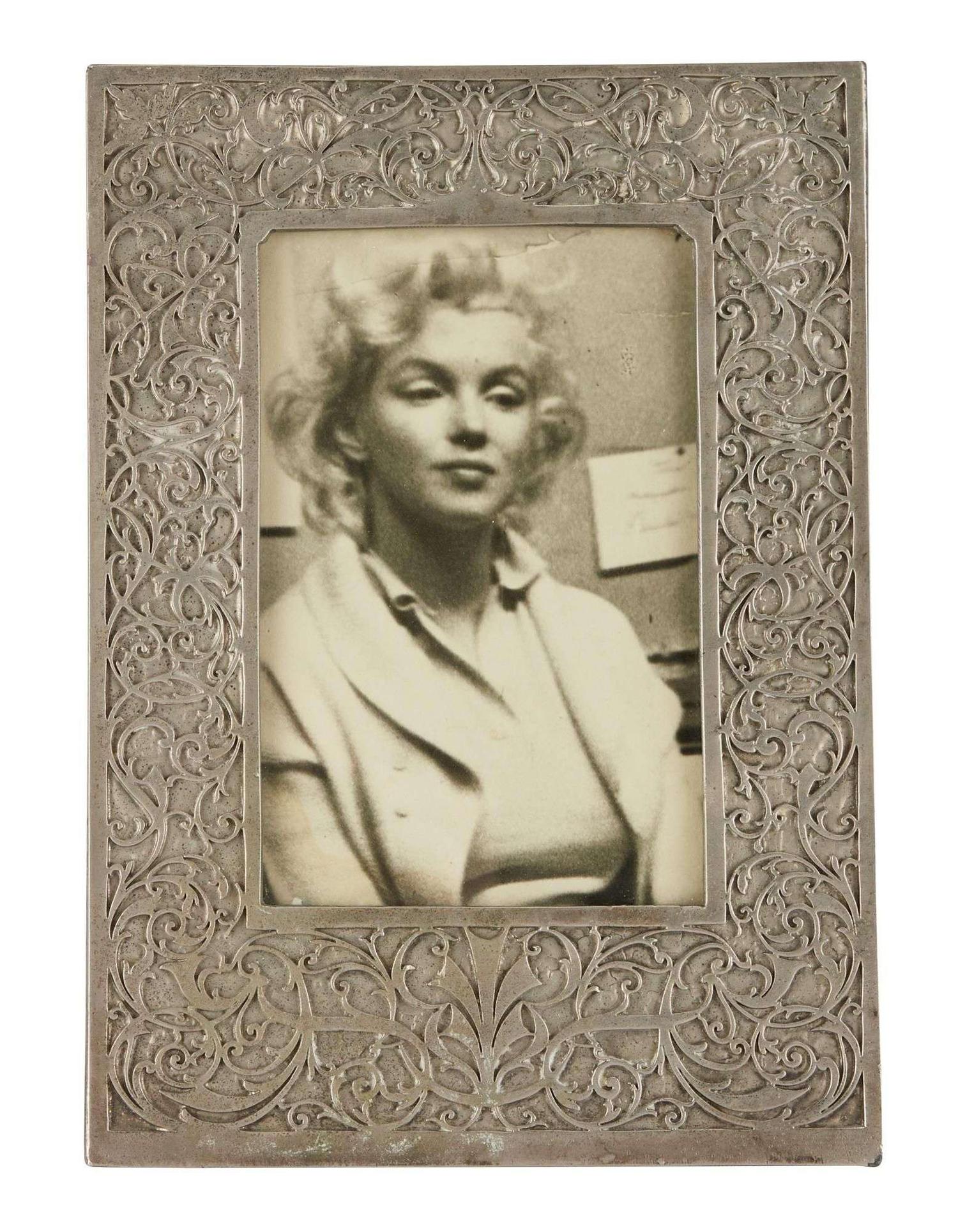 Marilyn Monroe | 1955 Black and White Framed Photograph from the Strasbergs' NYC Apartment lot