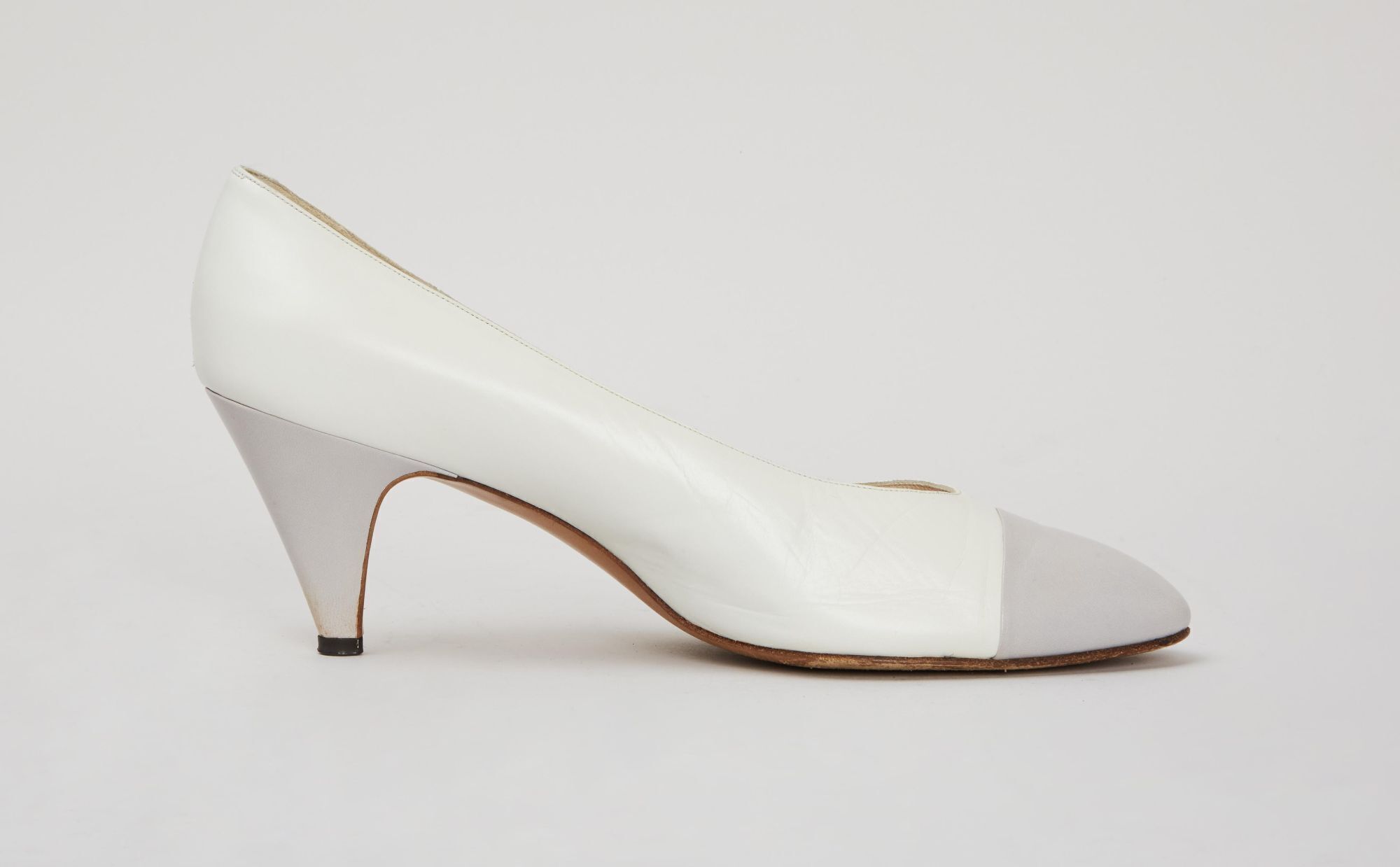 Princess Diana | 1993 Zimbabwe Rayne Two-Tone Pumps