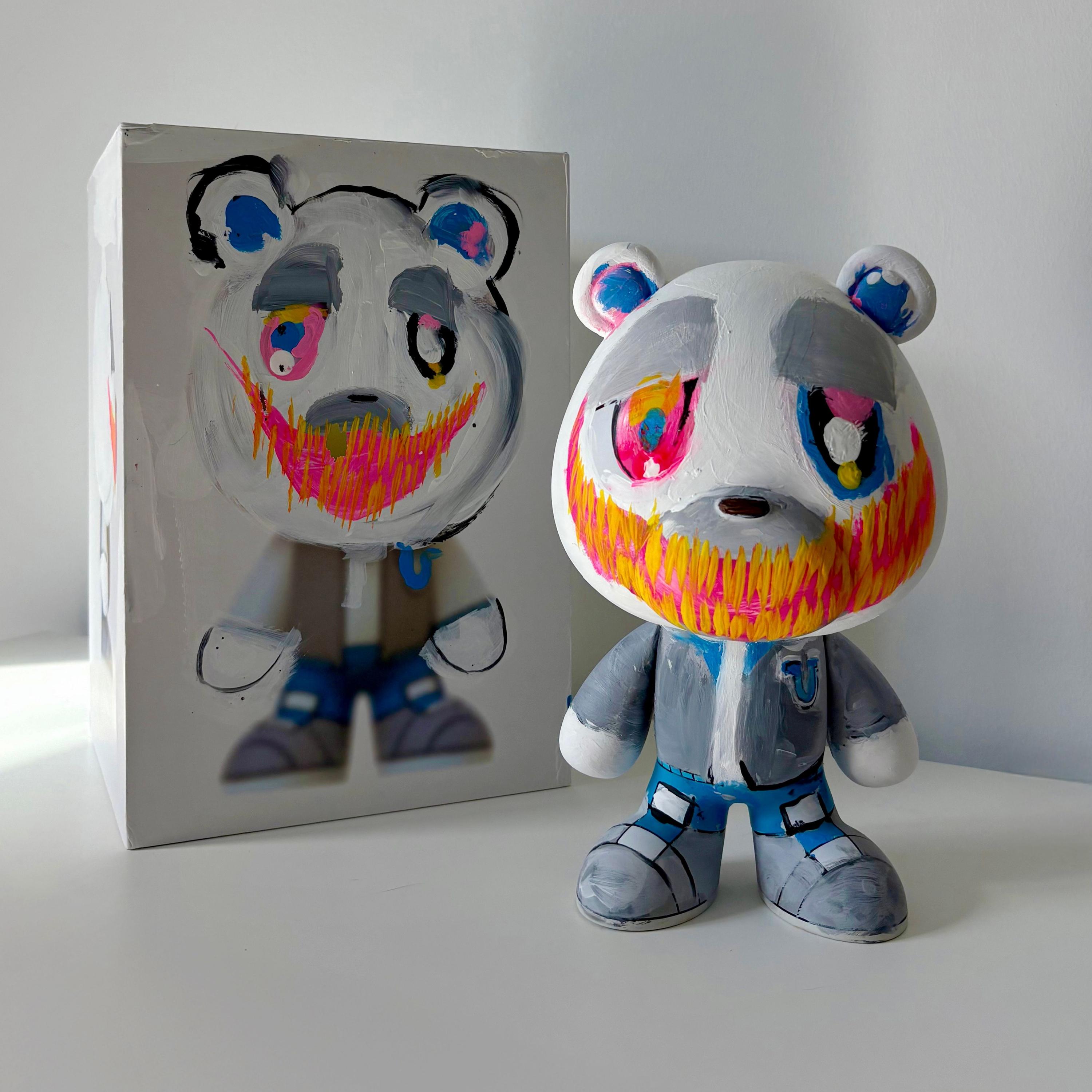 sale-“Graduation Bear 3” Vinyl Toy