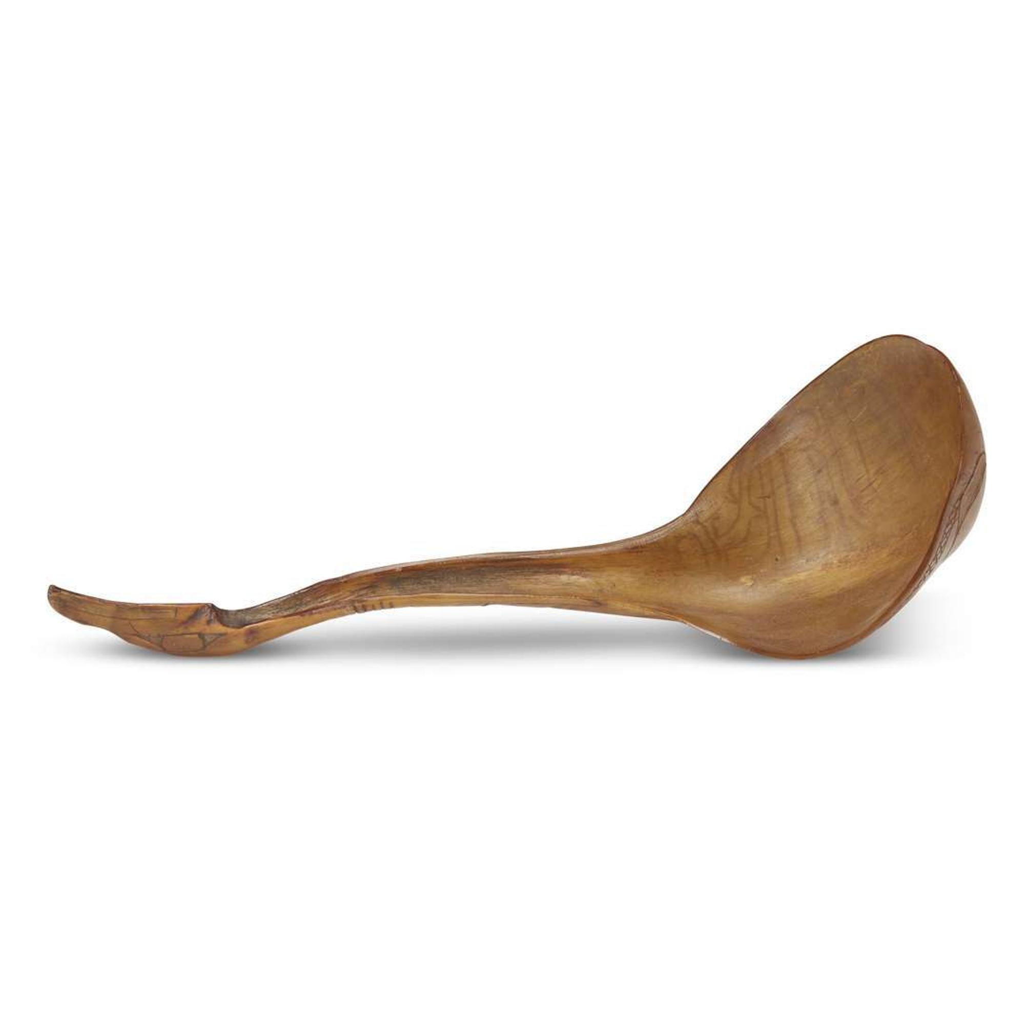 Carved horn ladle cuiller Haida, Pacific Northwest Coast, 19th century