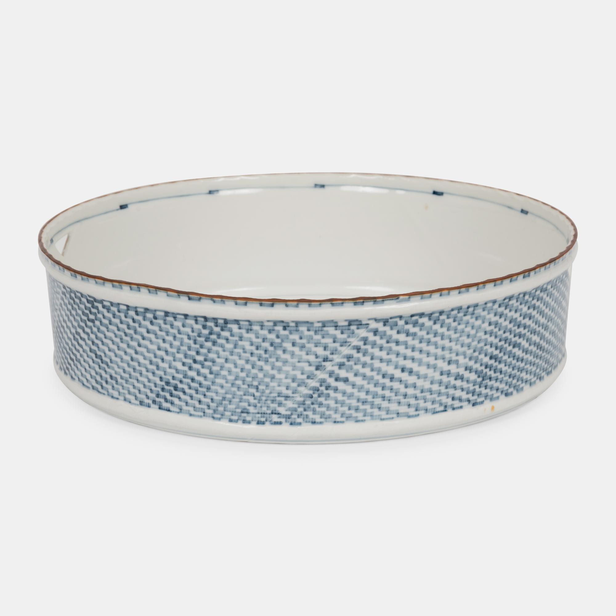Bowl, 1981 Royal Copenhagen, Denmark