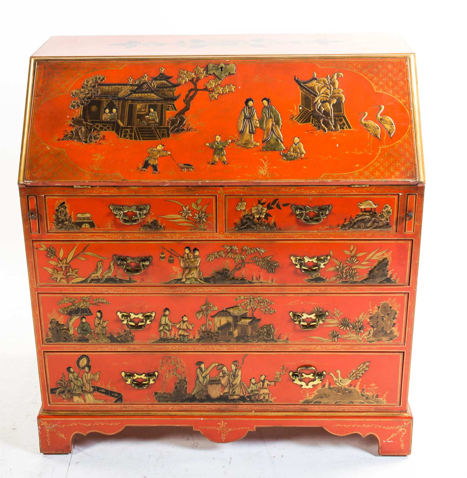 A Georgian Style Painted Slant Front Bureau Height 41 x width 37 1/2 x depth 20 inches. — 20TH CENTURY