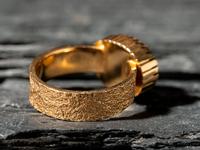 18K Gold and Jade Ring