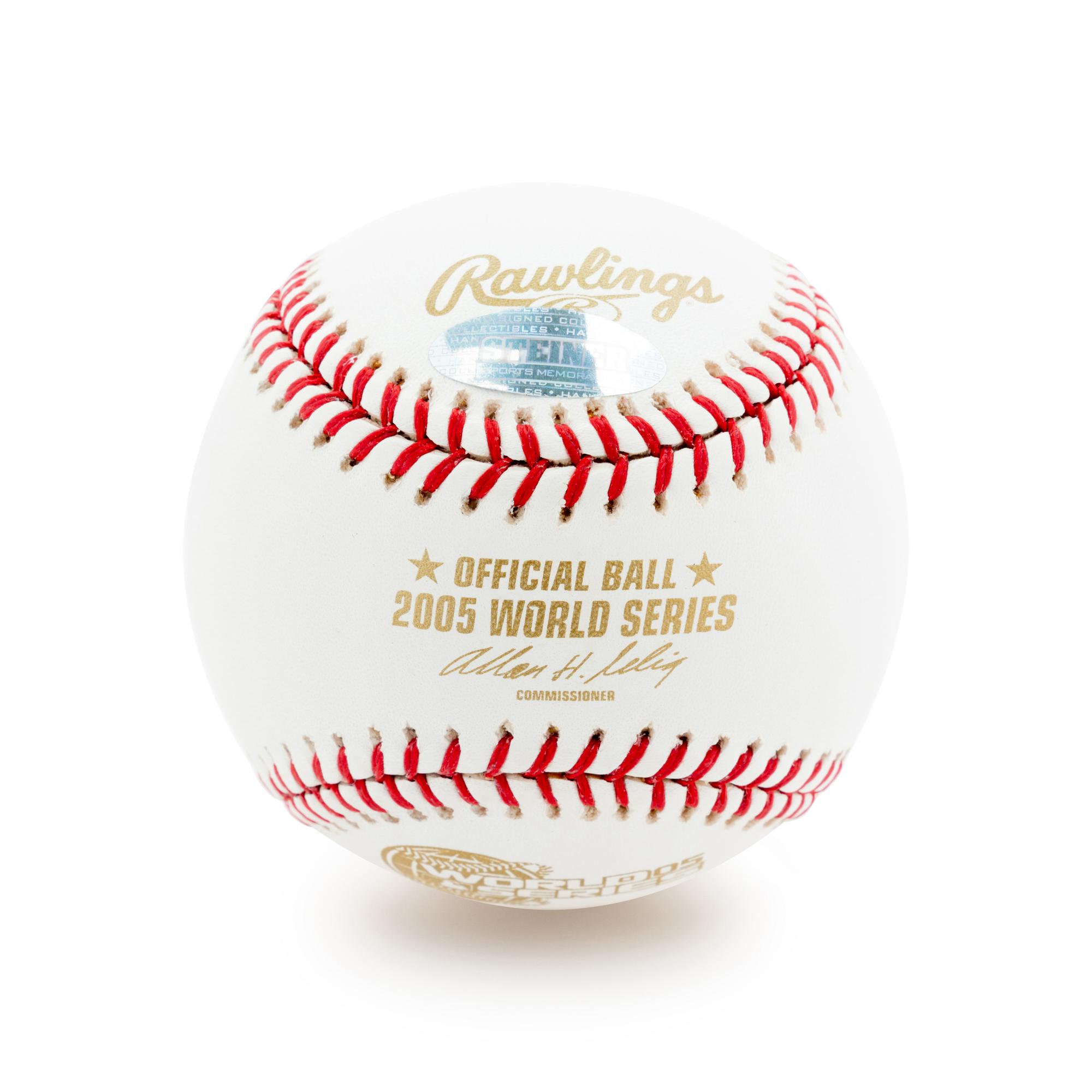 A Group of 13 2005 Chicago White Sox World Series Champion Signed Autograph Items (Steiner)
