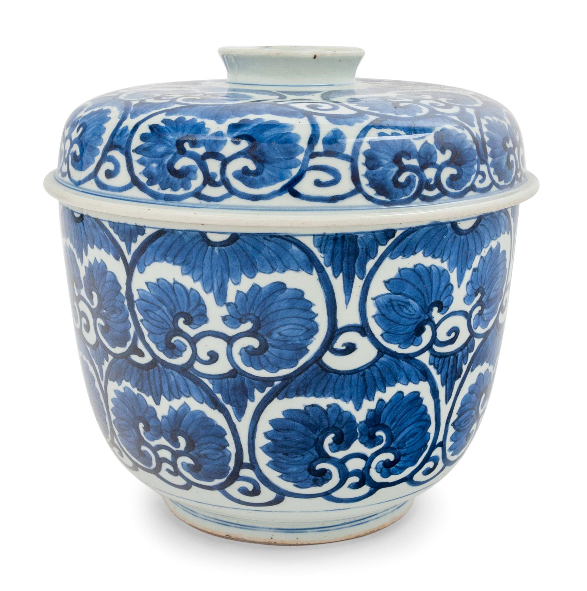 A Large Blue and White Porcelain Covered Bowl