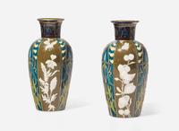 A Pair of Very Fine Wedgwood Pâte-sur-Pâte Vases, UK, 1870s