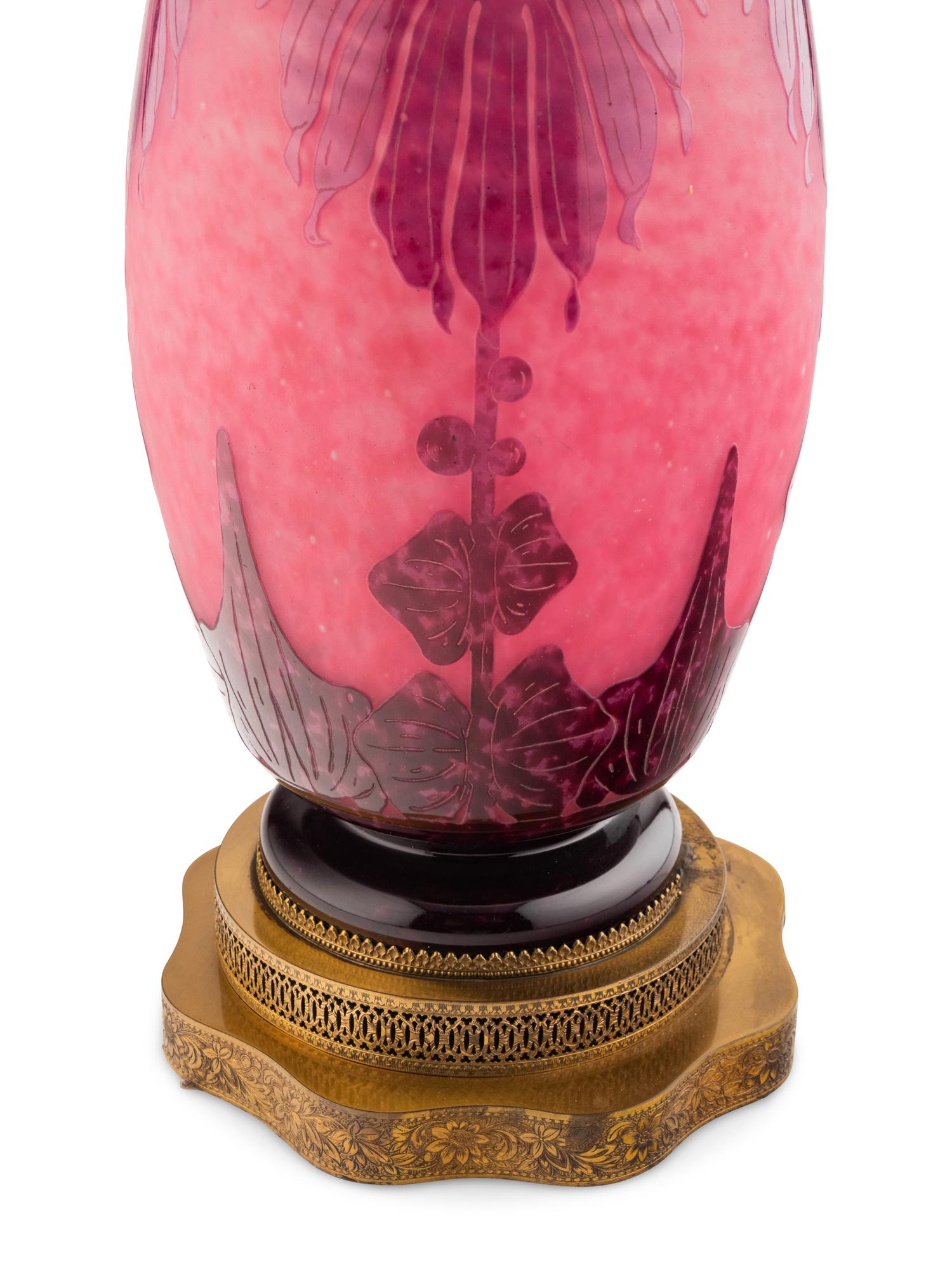 A Le Verre Français Glass Vase