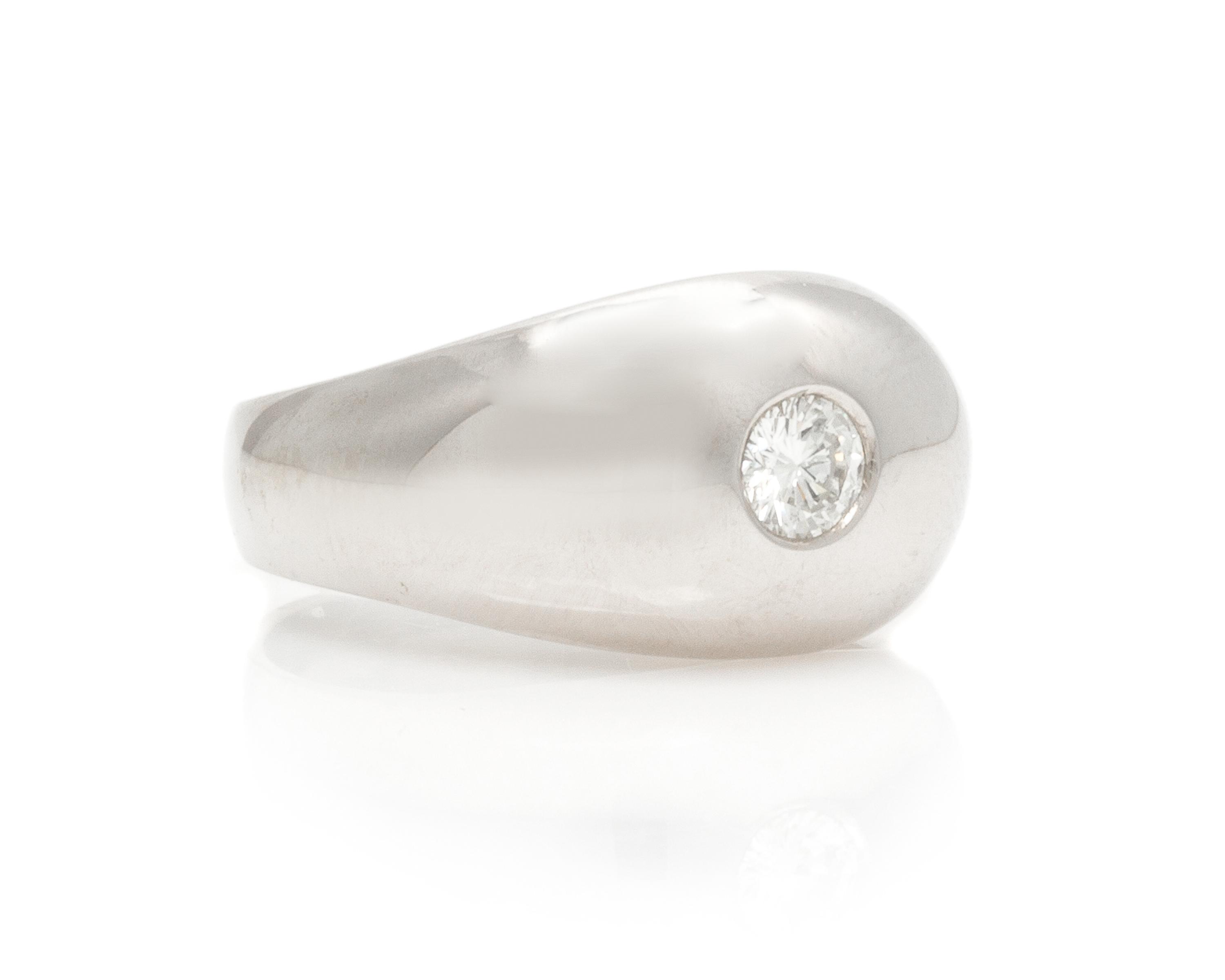 A White Gold and Diamond Ring, 3.10 dwts.