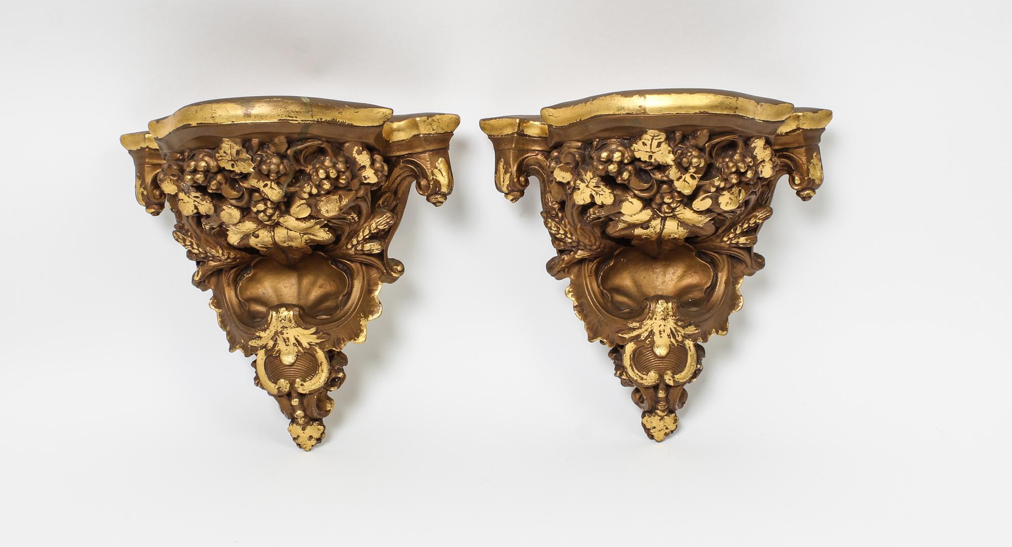 A Pair of Giltwood Brackets Height 10 inches. — 20TH CENTURY