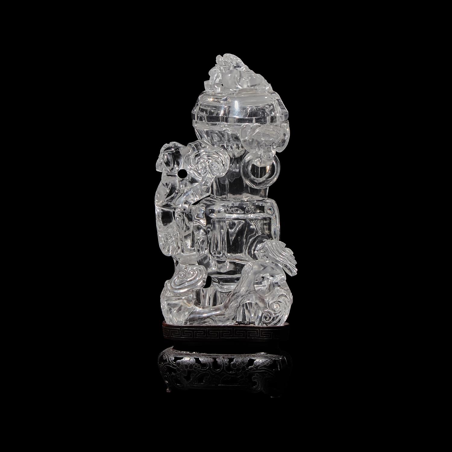A Chinese Rock Crystal Vase and Cover, 20th Century 近代 靈芝螭龍紋水晶賞瓶