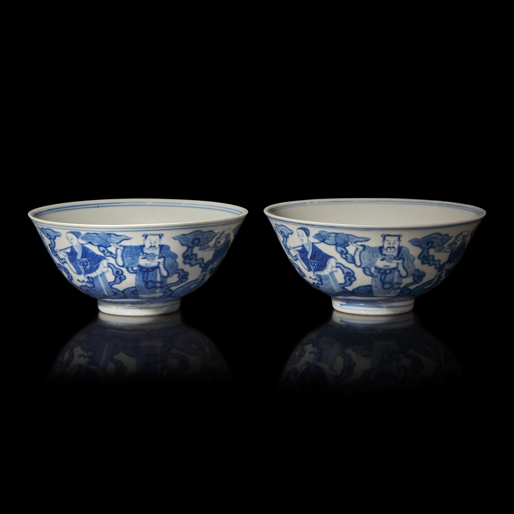 A Pair of Chinese Blue and White "Immortals" Bowls, Qianlong Marks, Possibly Guangxu Period — 或爲清光緒 青花八仙圖碗一對