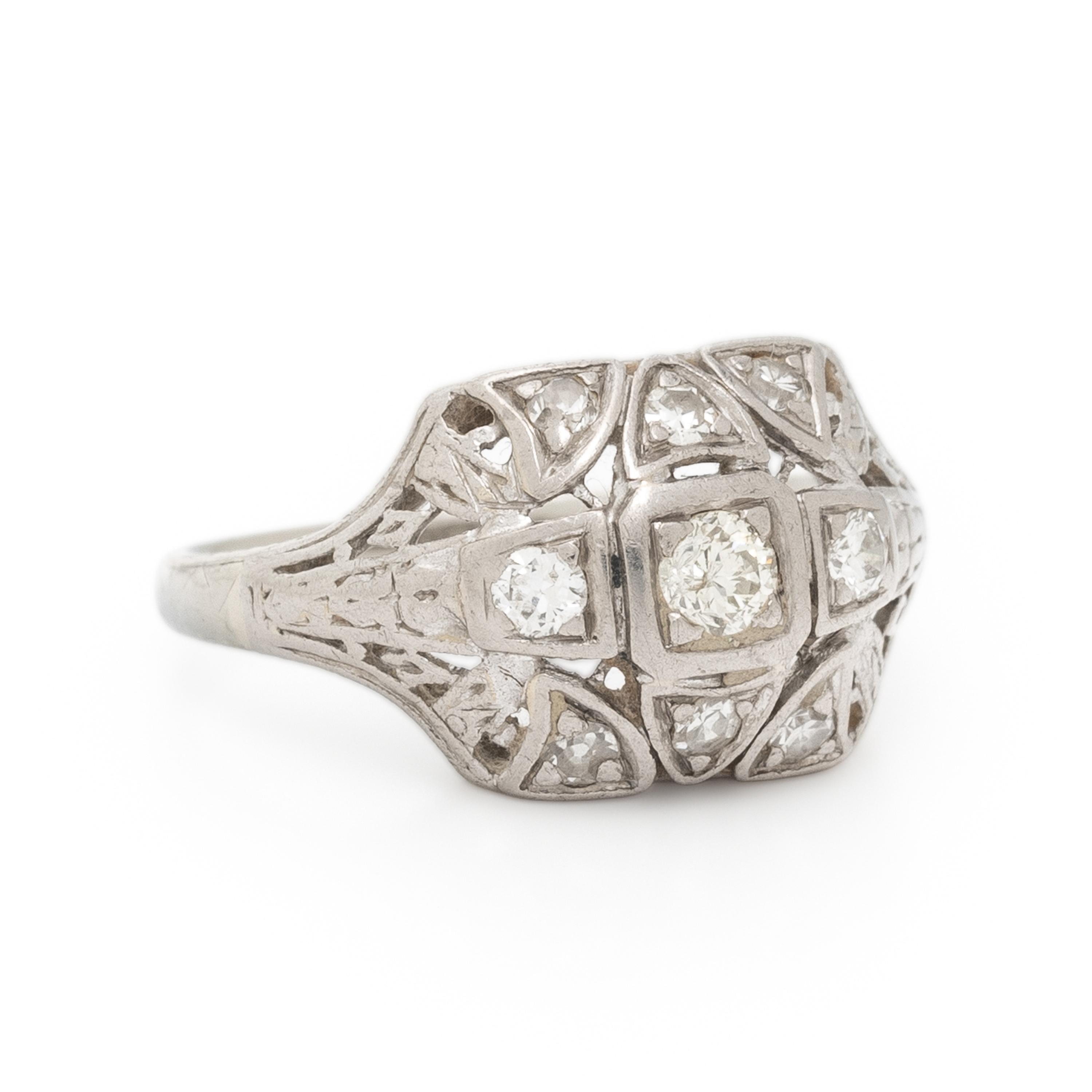 DIAMOND, WHITE GOLD, AND PLATINUM RING