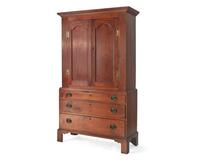 A Federal Walnut Linen Press, New York or New Jersey, Circa 1800