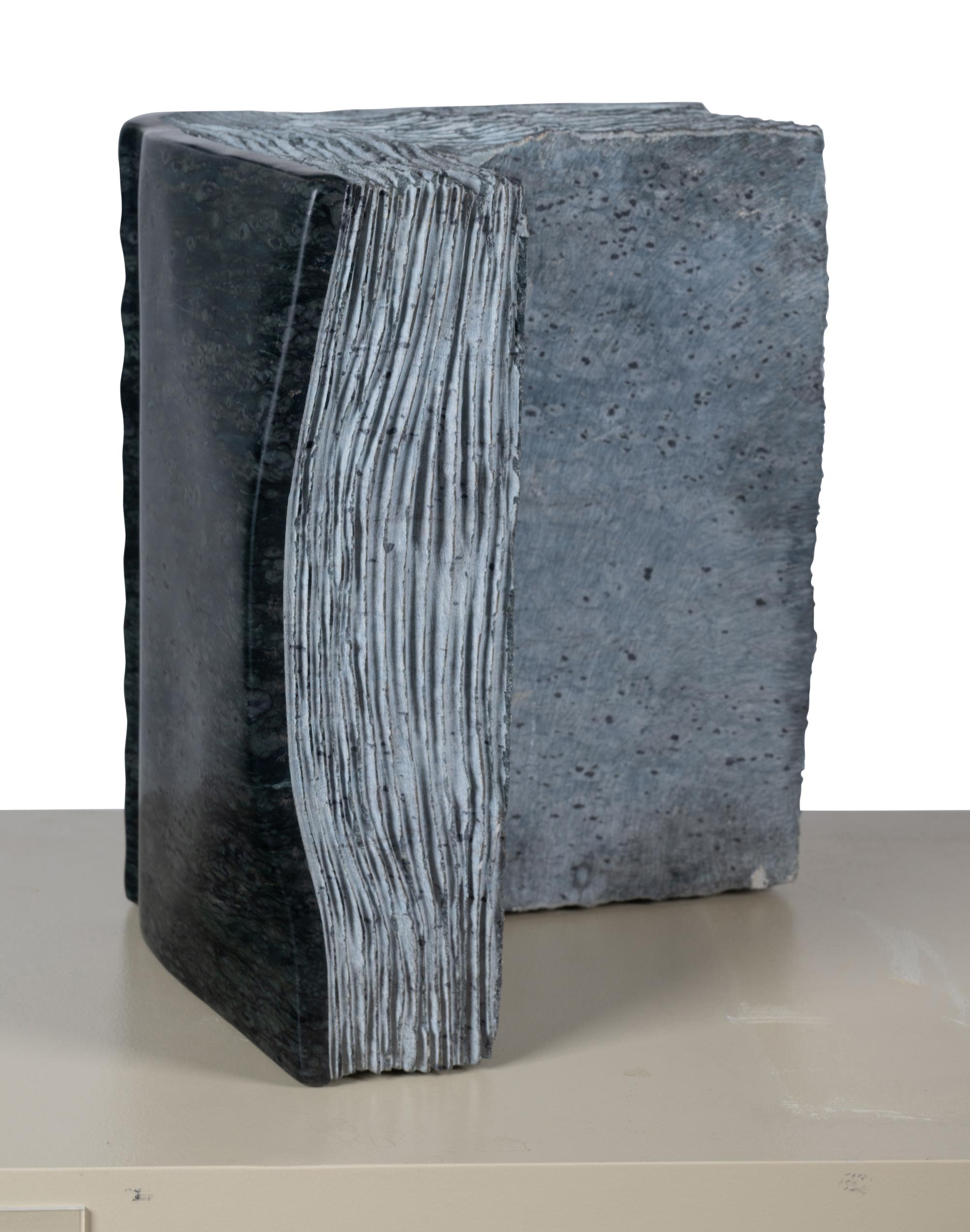 Corner-Book