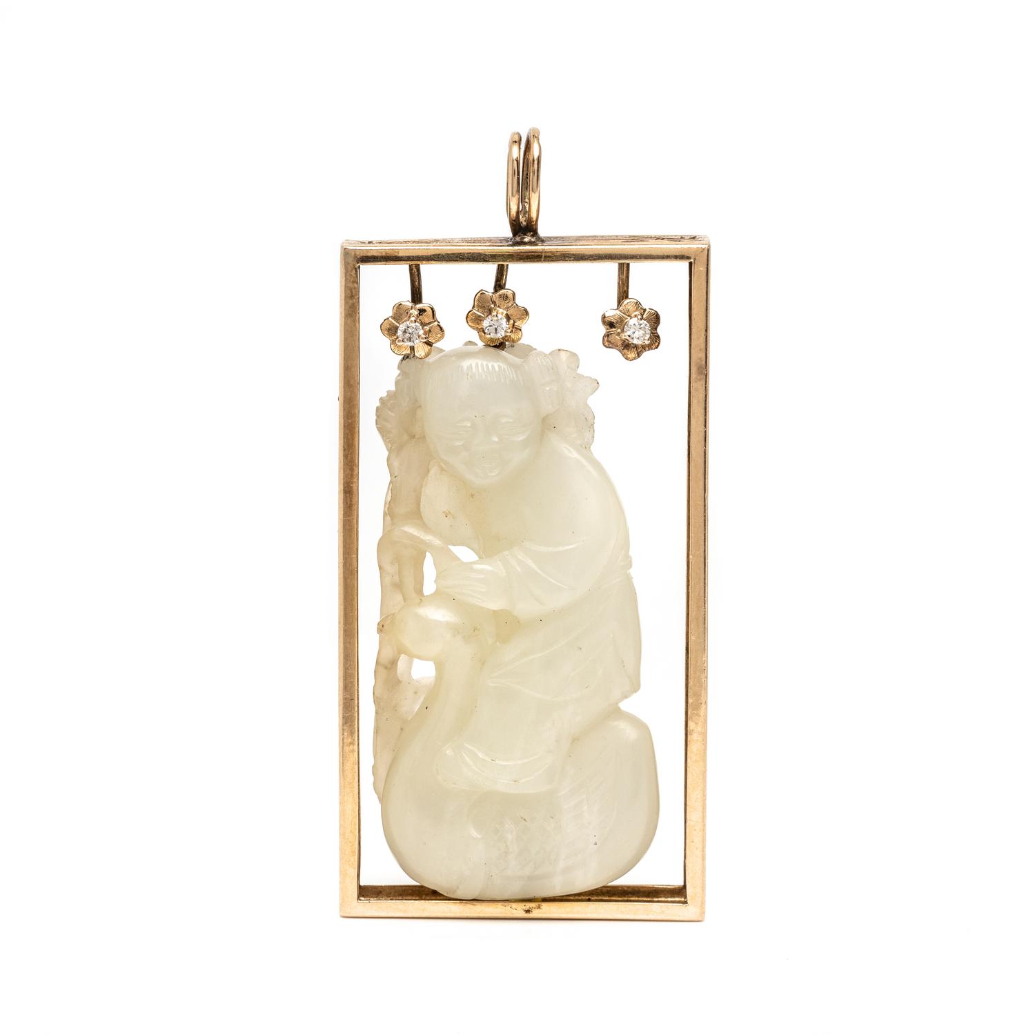 JADE, DIAMOND, AND YELLOW GOLD PENDANT