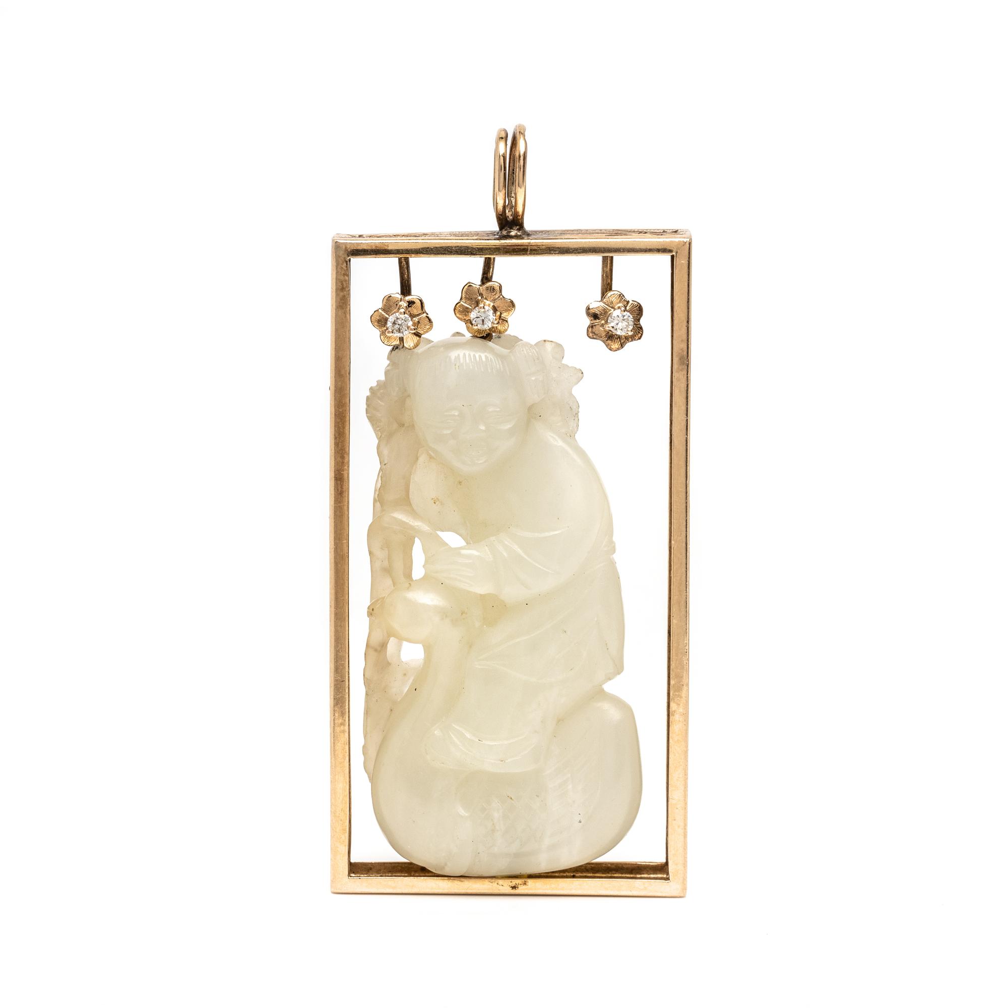 JADE, DIAMOND, AND YELLOW GOLD PENDANT