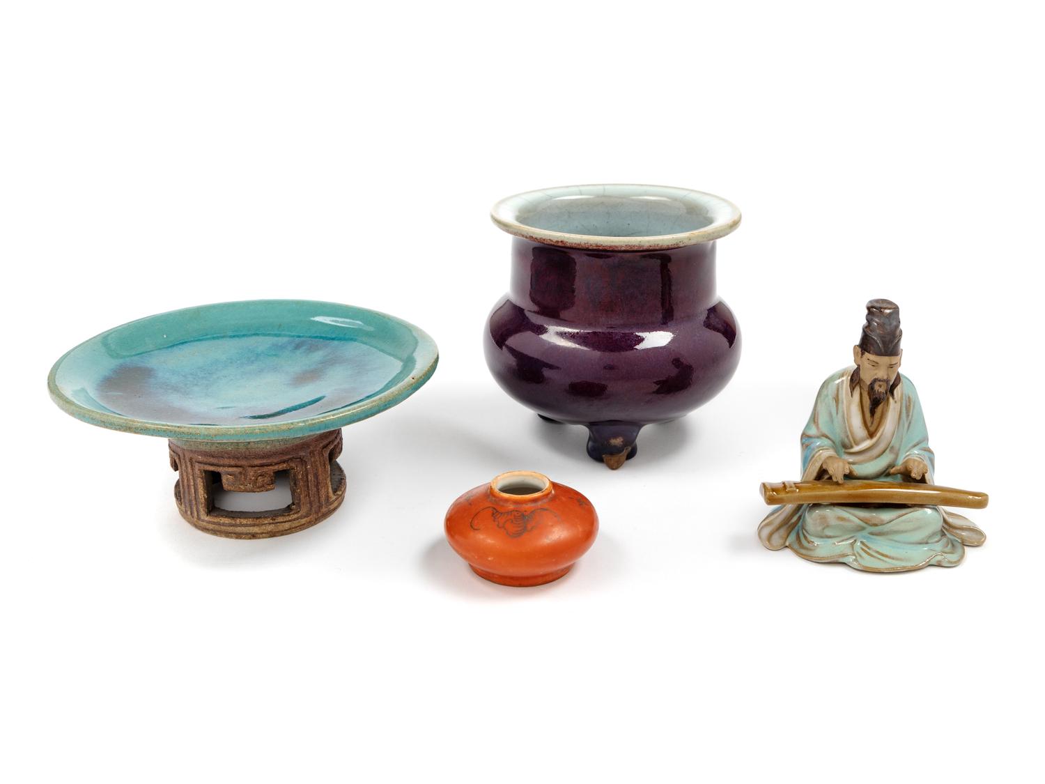 Four Chinese Porcelain Articles