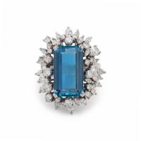 AQUAMARINE AND DIAMOND RING