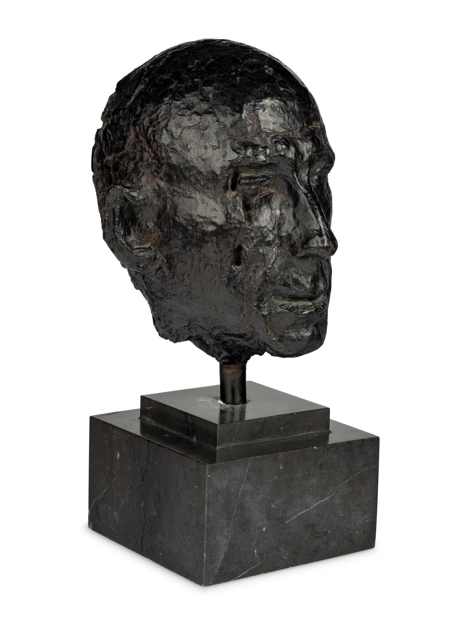 Le Guerrier, 1945