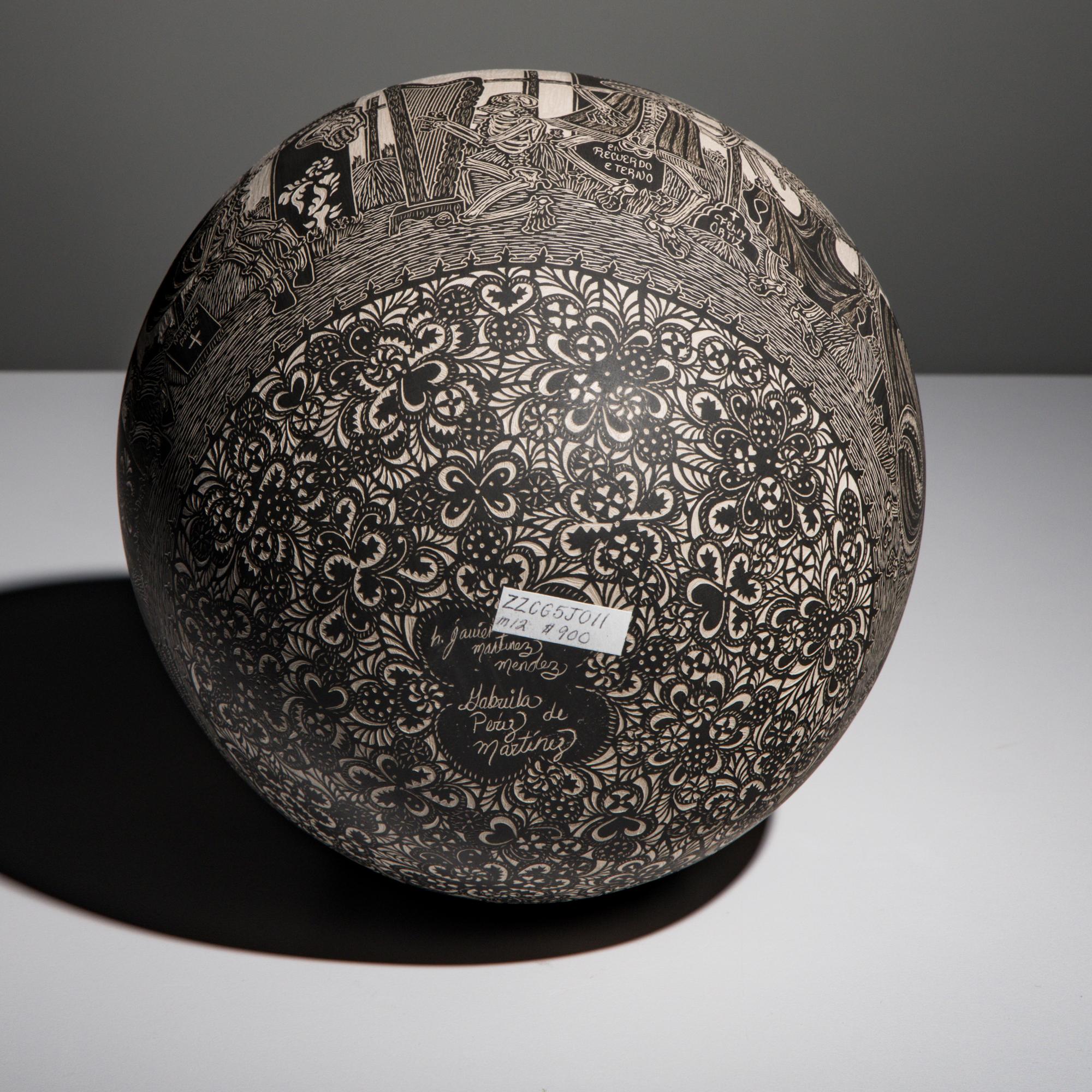 Hector Javier Martinez Mendez and Gabriela Periz de Martinez (Mata Ortiz, 20th century) — Black-on-Cream Sgraffito Pottery Jar, Remembering Artist Past - Day