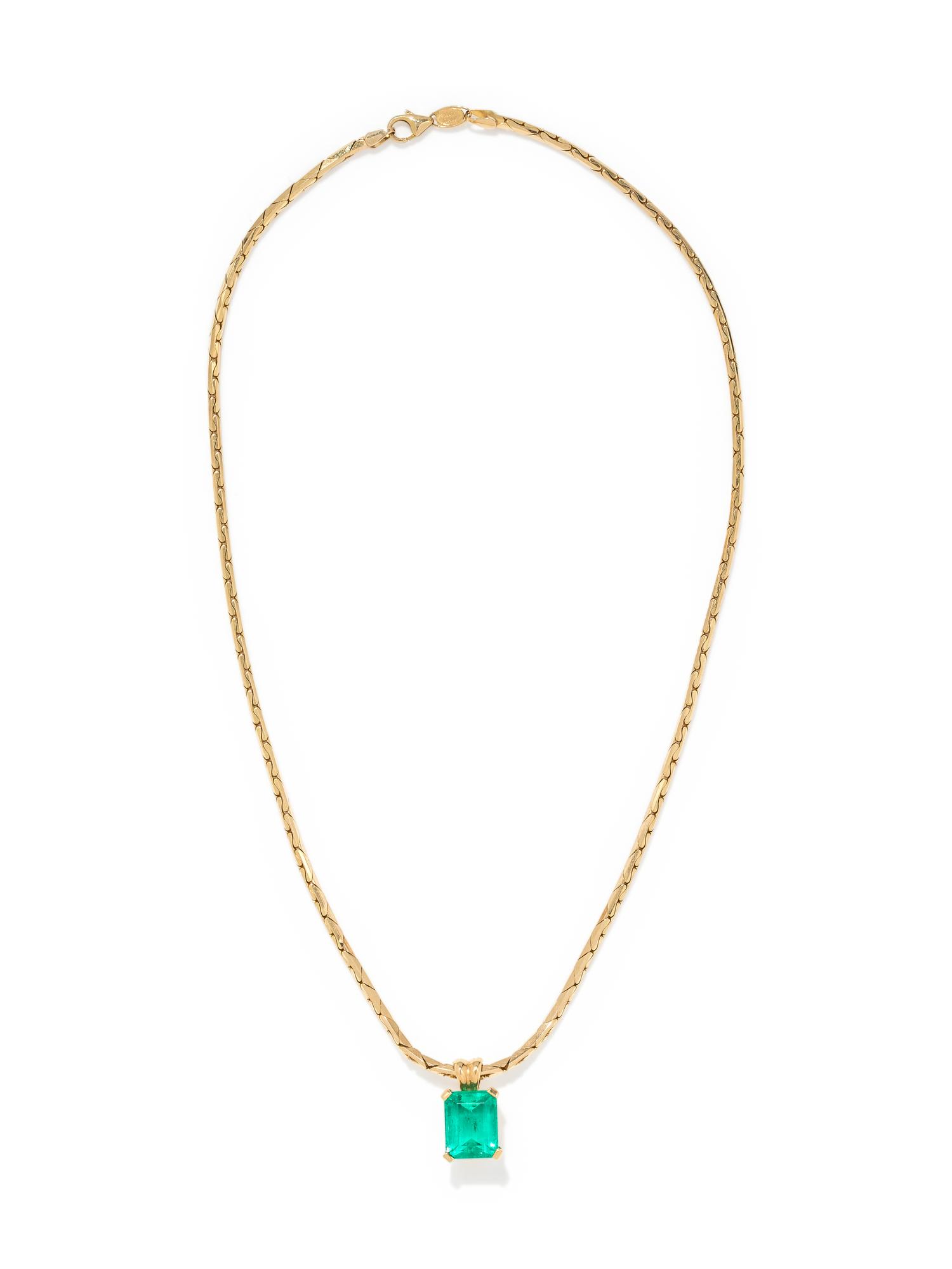 YELLOW GOLD AND EMERALD PENDANT/NECKLACE