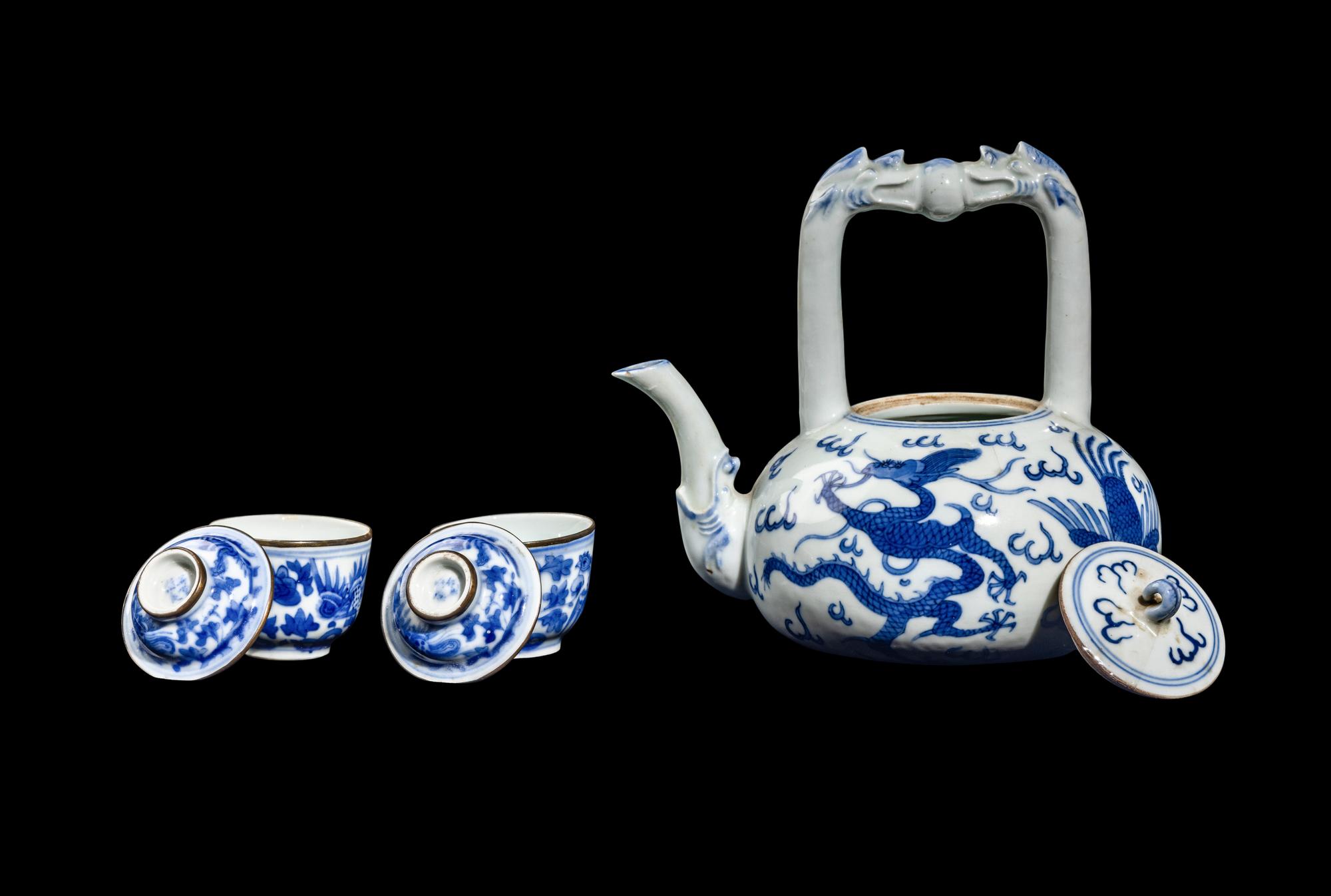 Three Chinese Blue and White Porcelain Tea Wares