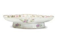 A Chinese Export Canton Famille Rose Porcelain Dinner Service