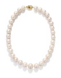 CULTURED PEARL NECKLACE