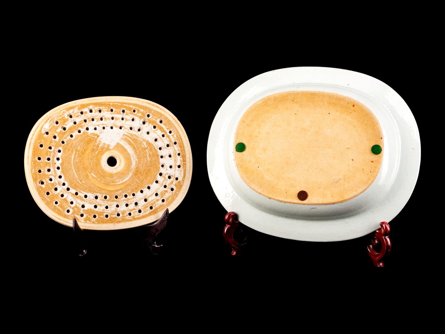 A Chinese Export Famille Rose Porcelain Platter and Strainer