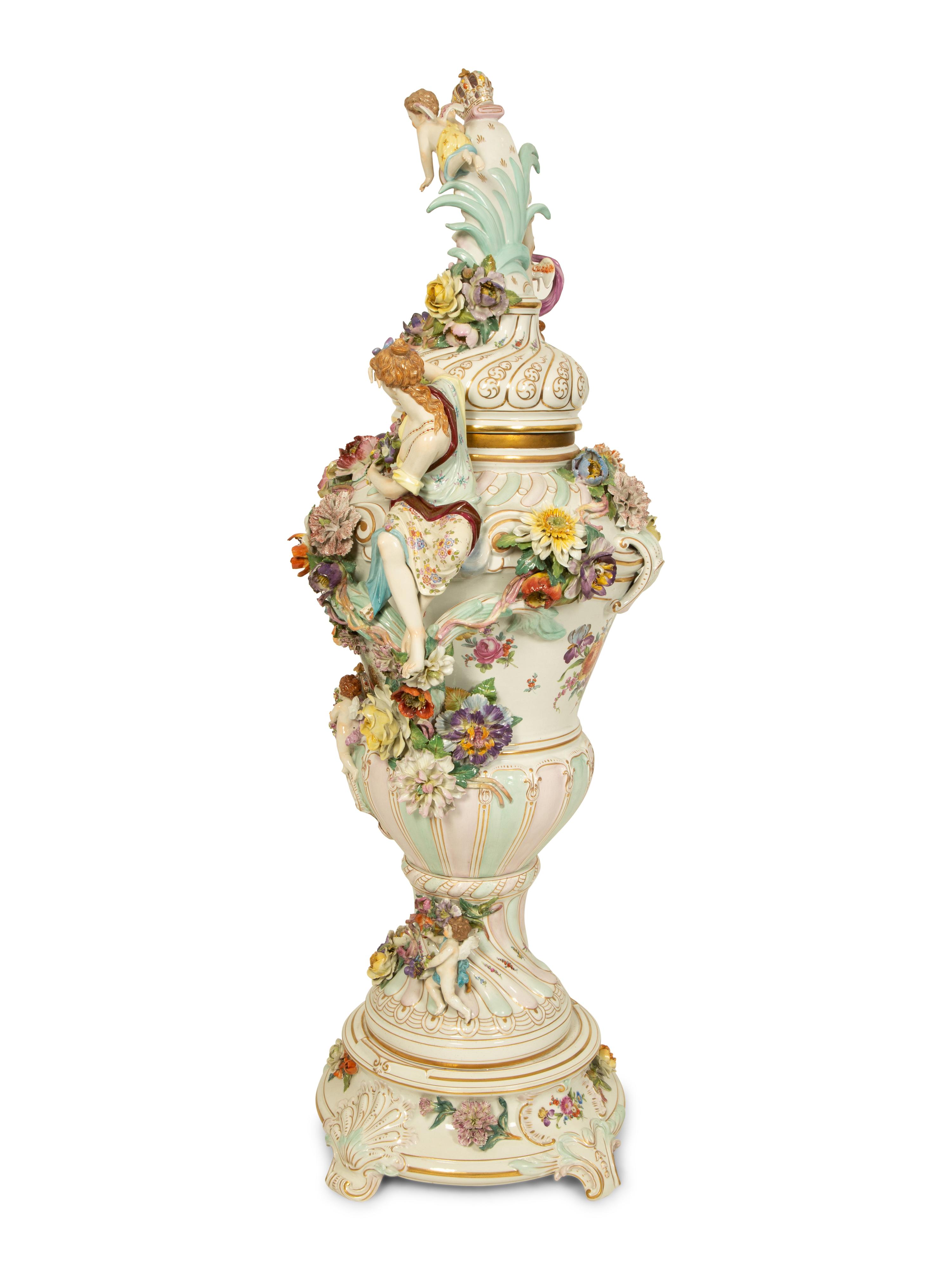 A German Porcleain Covered Vase on Stand — 19TH CENTURY