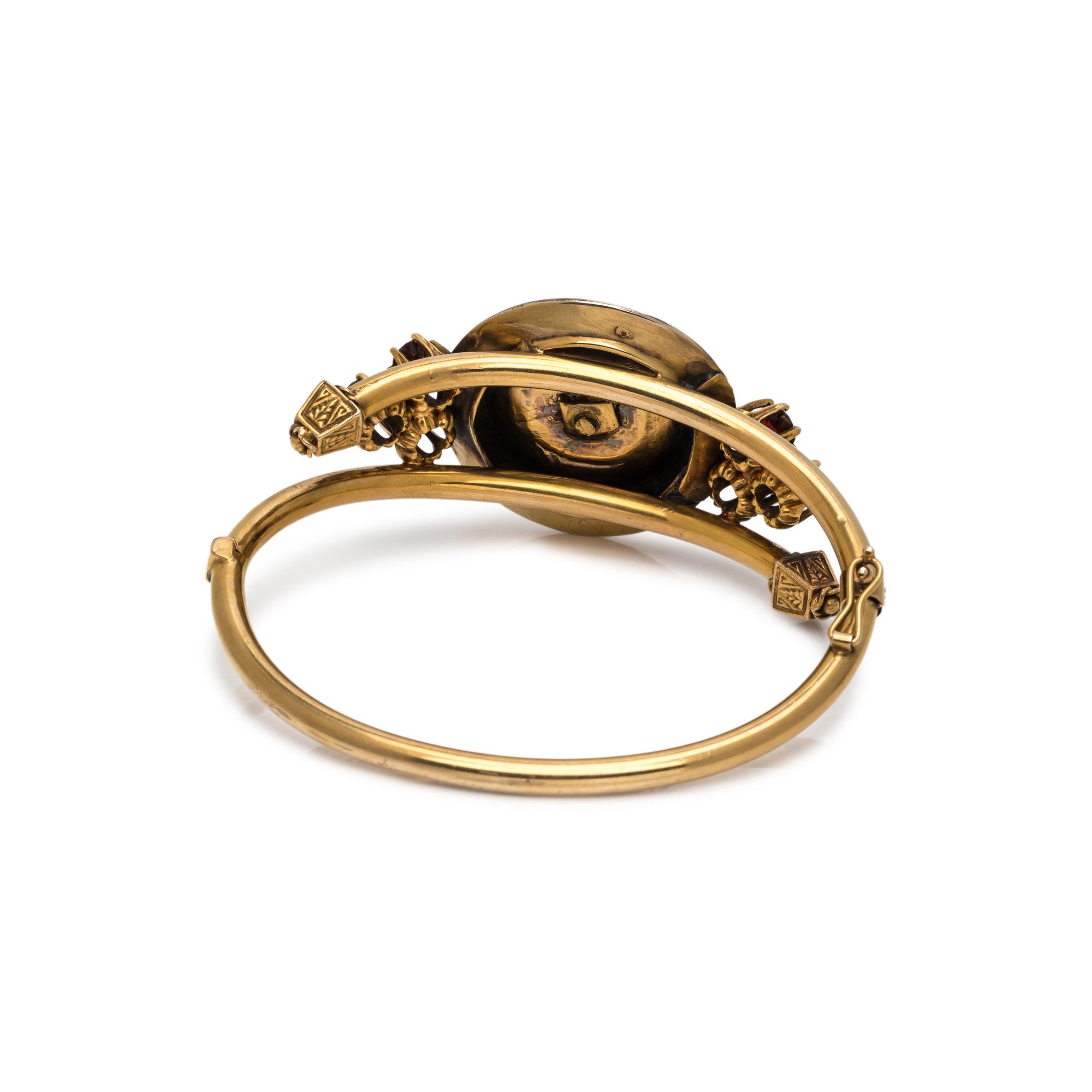 YELLOW GOLD, GOLD-FILLED, GARNET AND PASTE BANGLE BRACELET