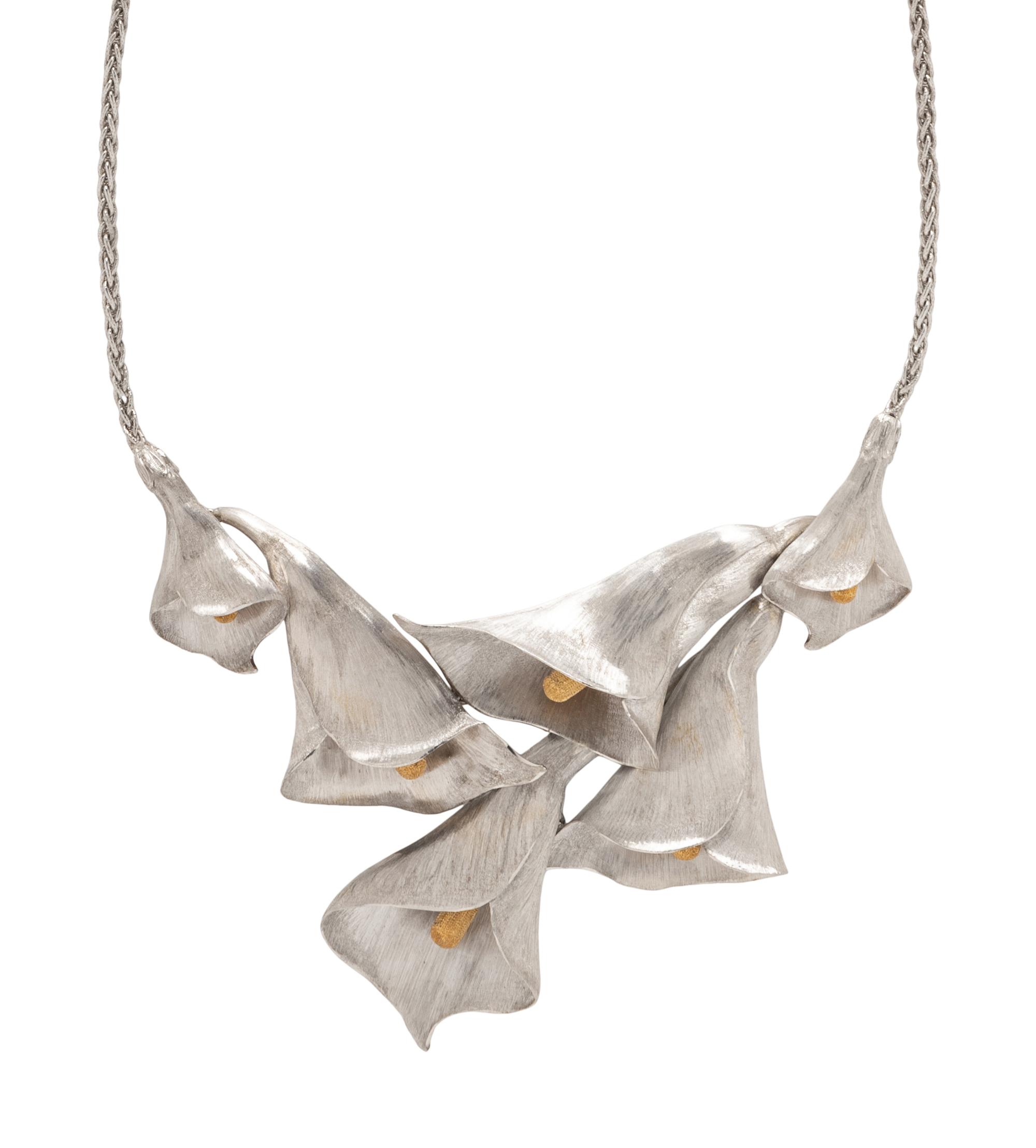 BUCCELLATI, BICOLOR GOLD CALLA LILY NECKLACE